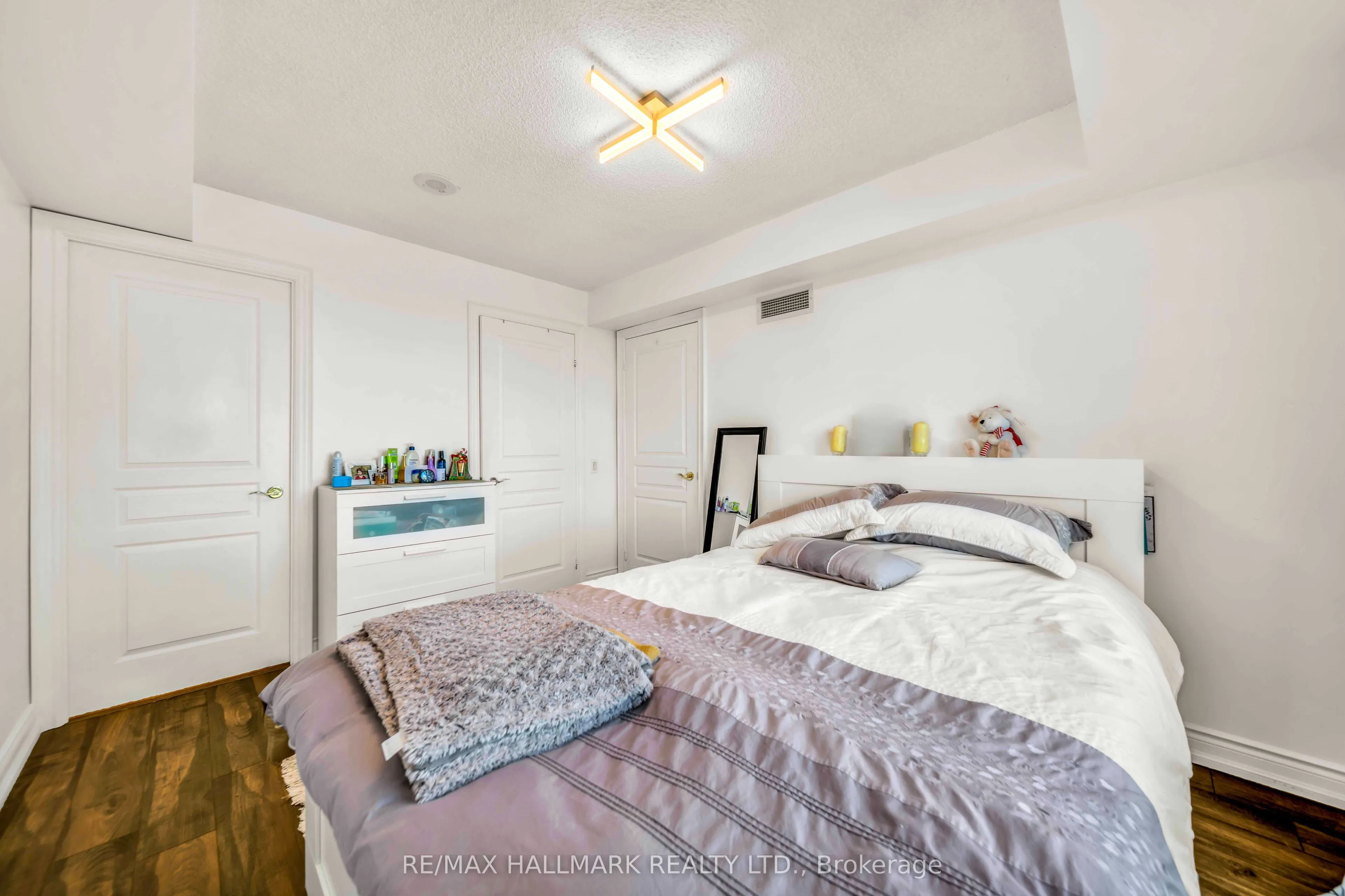 10 Northtown Way #1812
