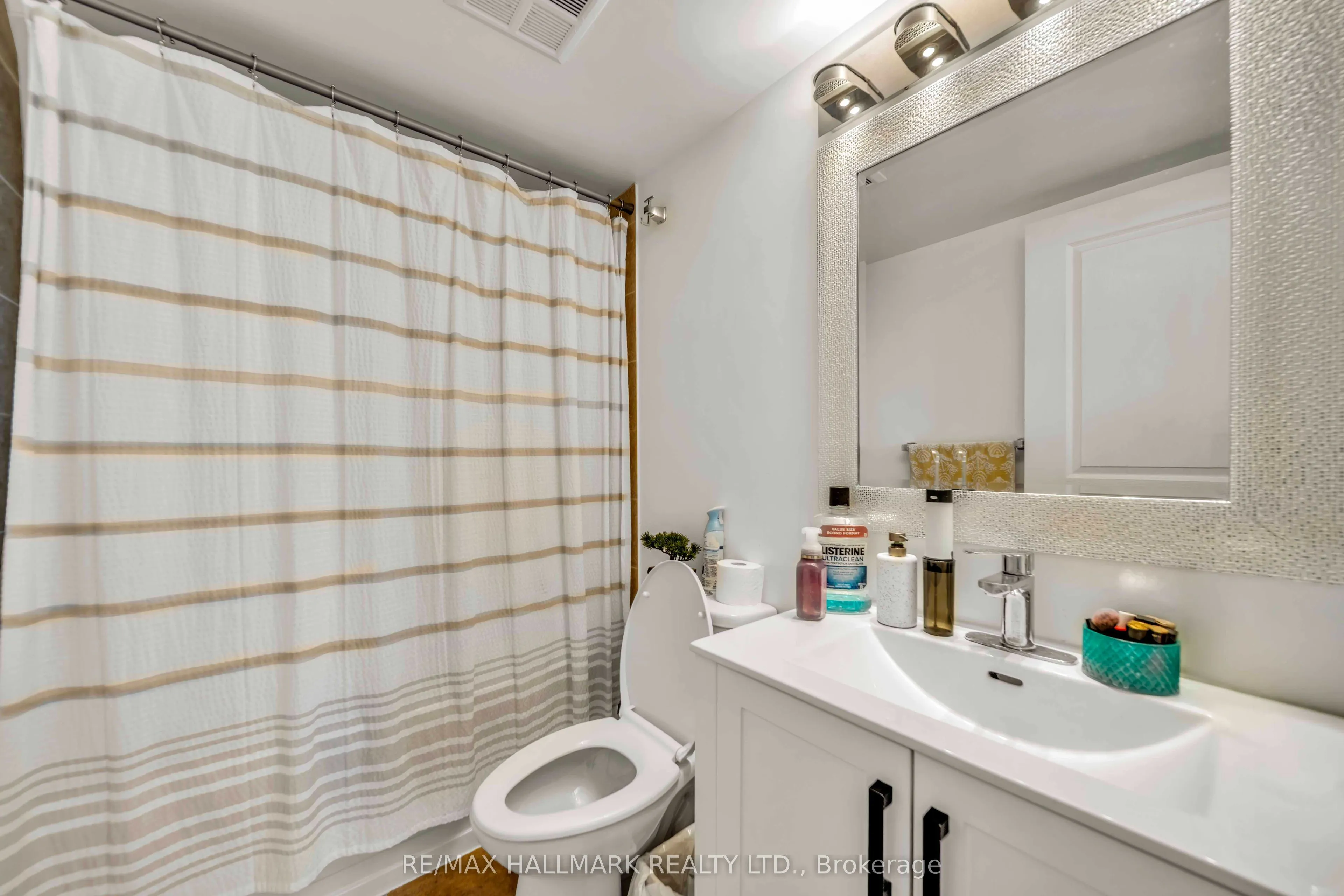 10 Northtown Way #1812
