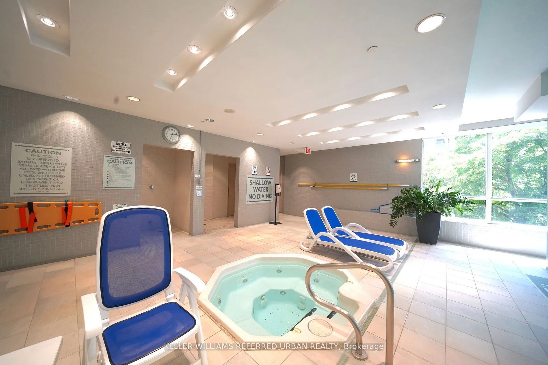10 Northtown Way #212