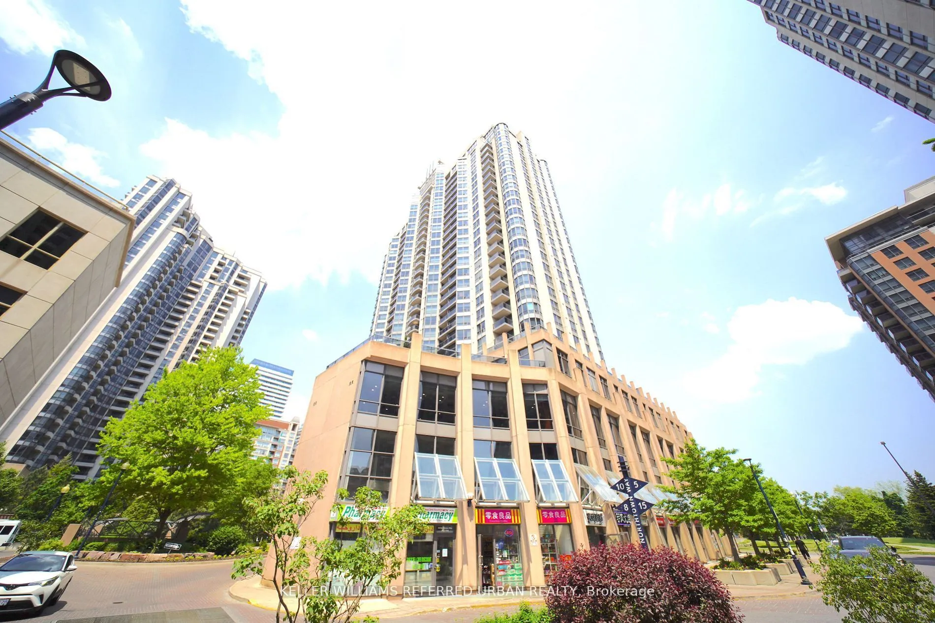 10 Northtown Way #212