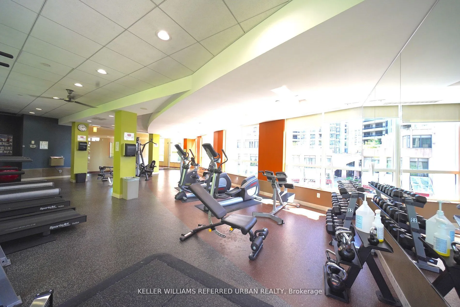 10 Northtown Way #212