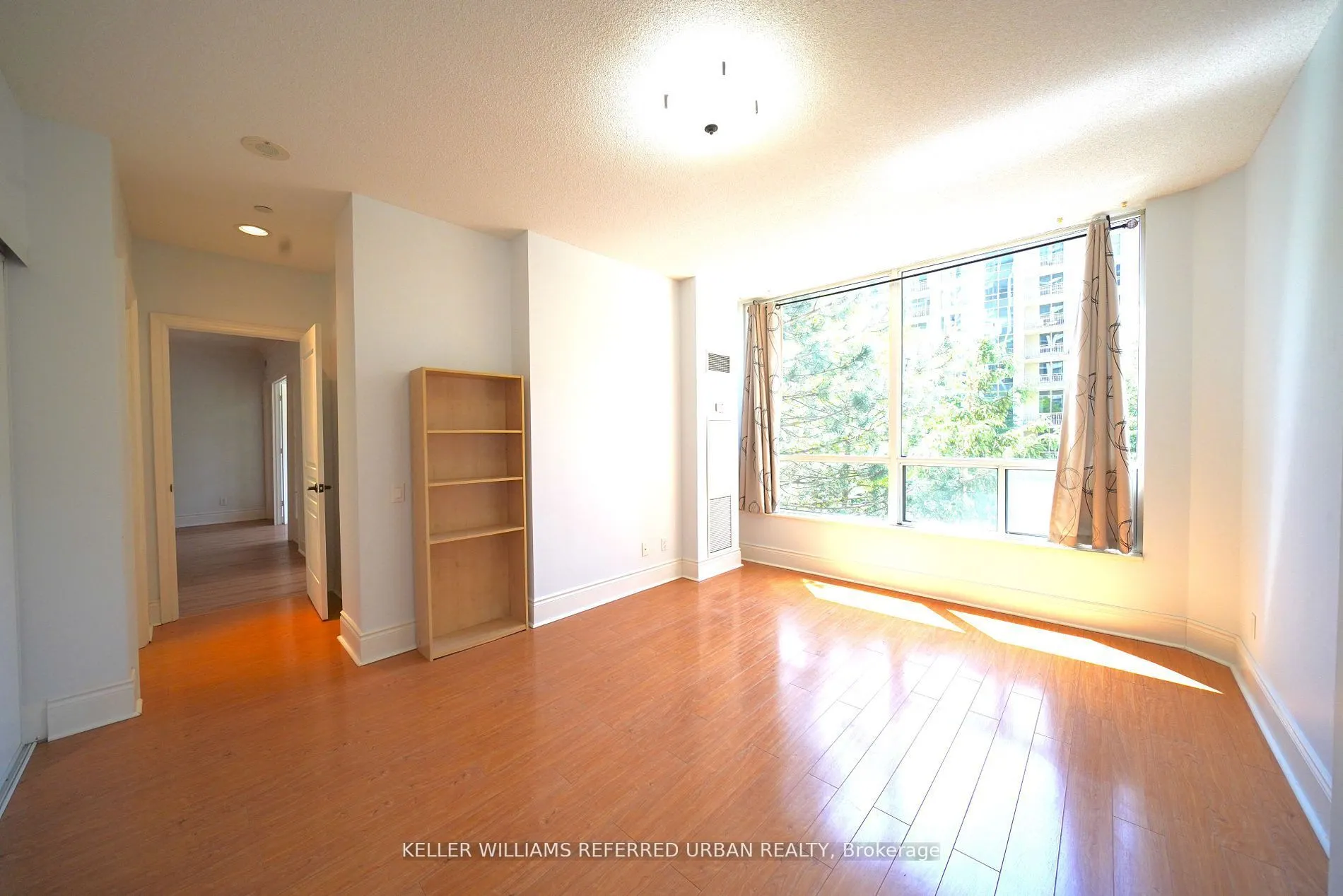 10 Northtown Way #212