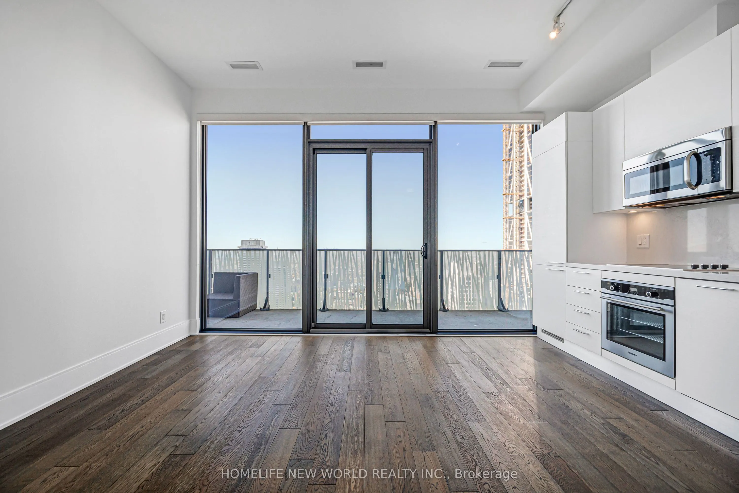 42 Charles Street E #5603