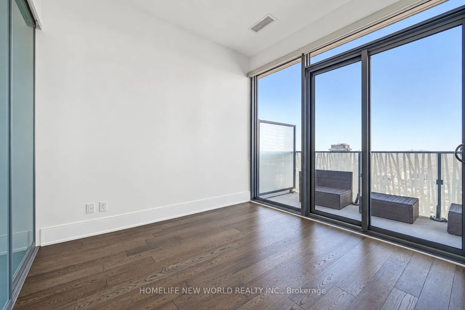 42 Charles Street E #5603