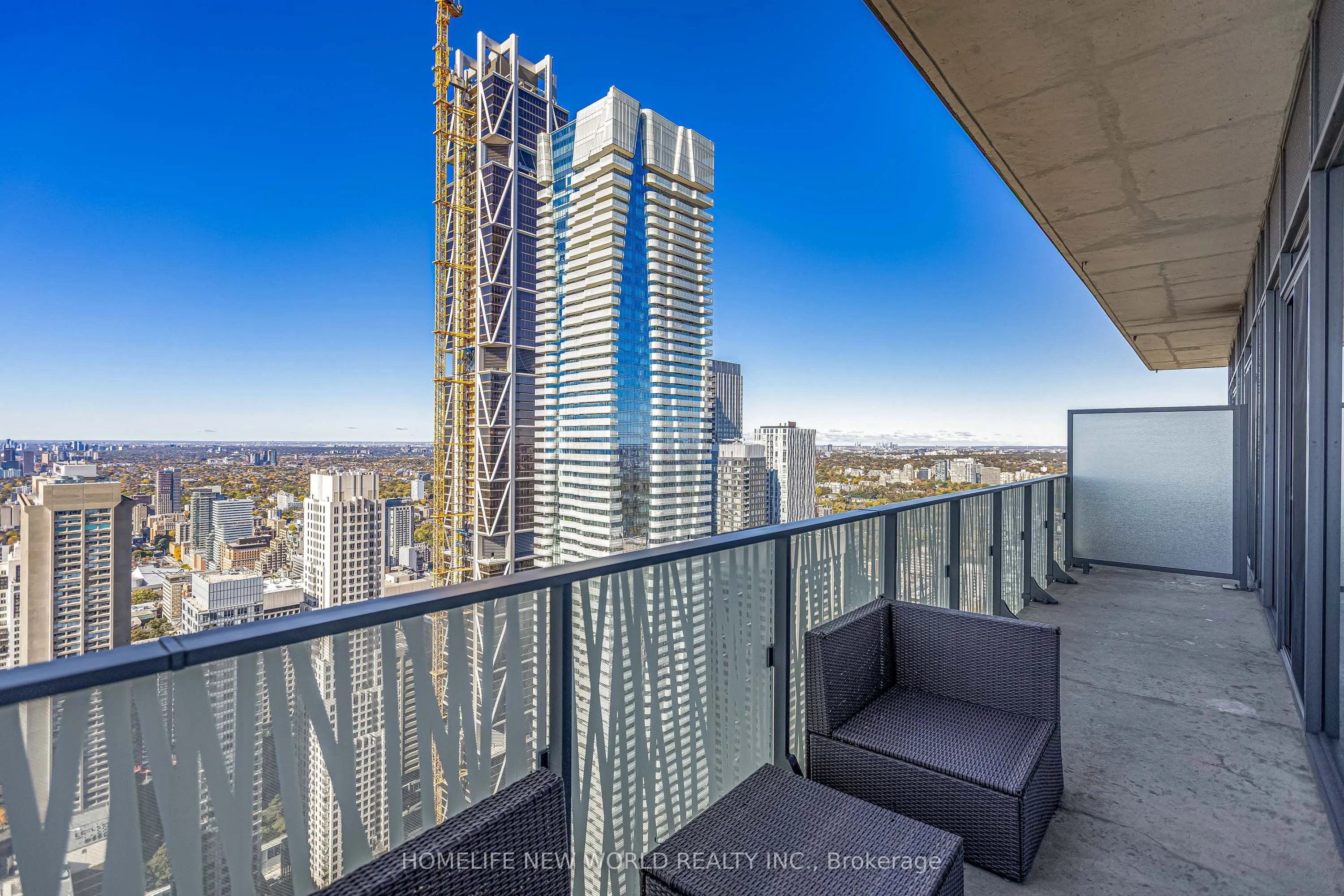 42 Charles Street E #5603