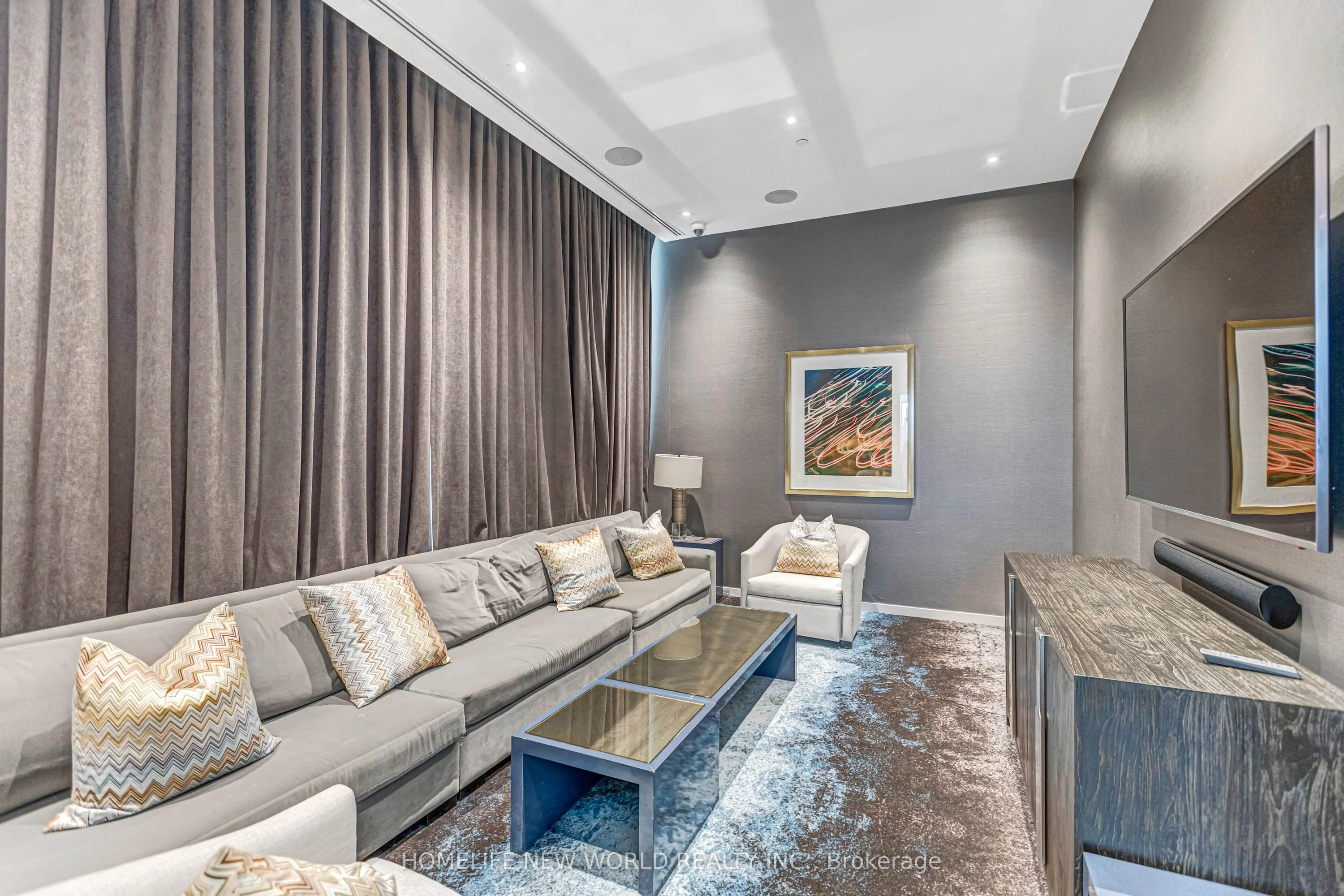 42 Charles Street E #5603