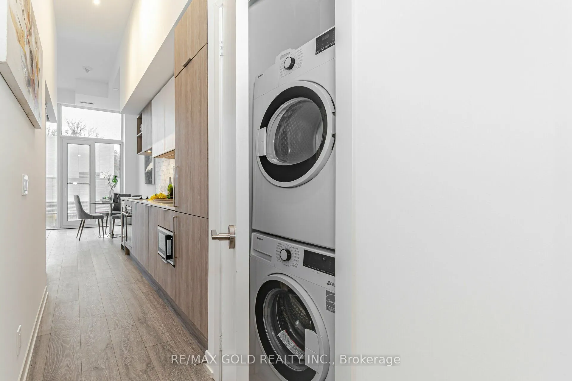 2020 Bathurst Street #216