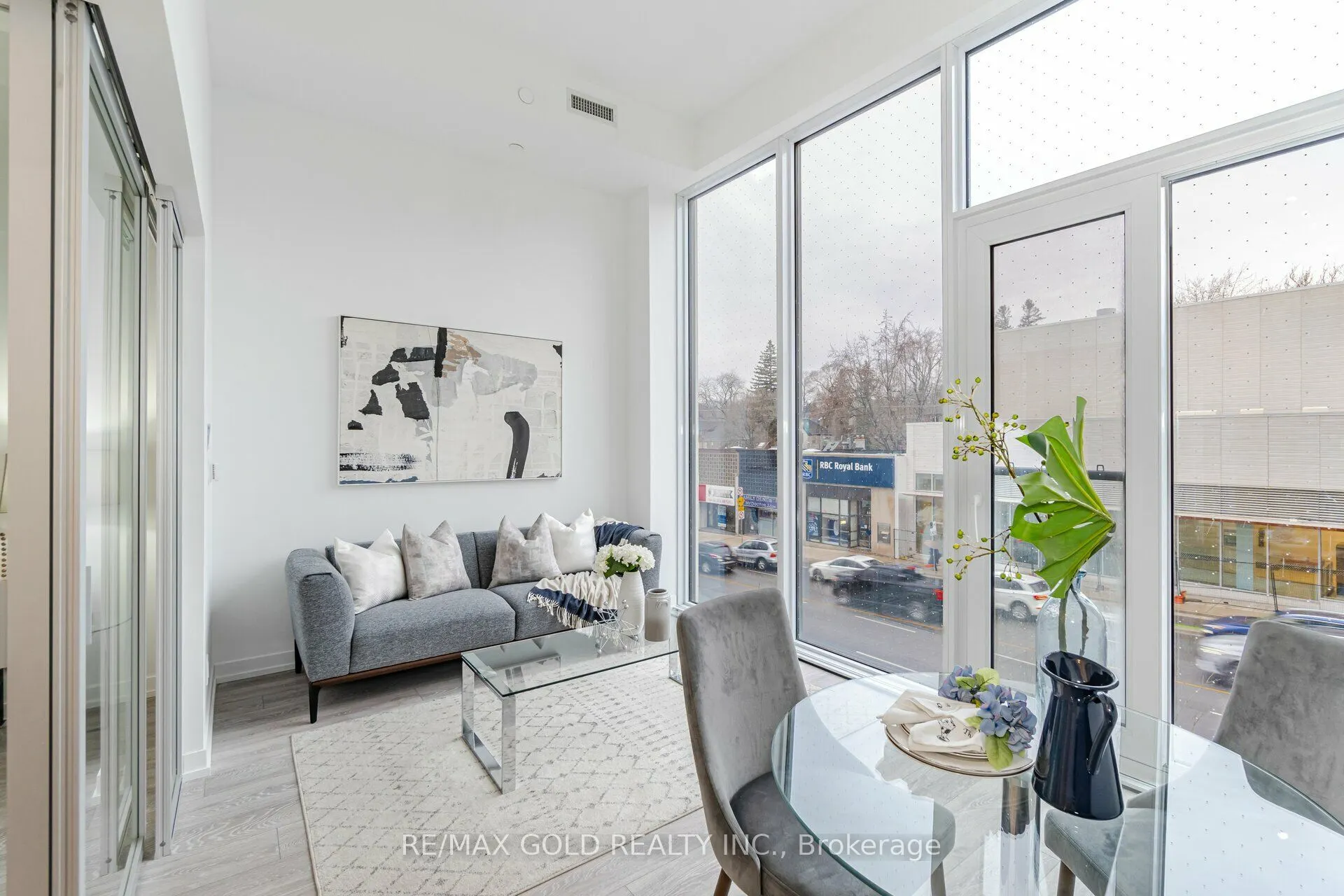 2020 Bathurst Street #216
