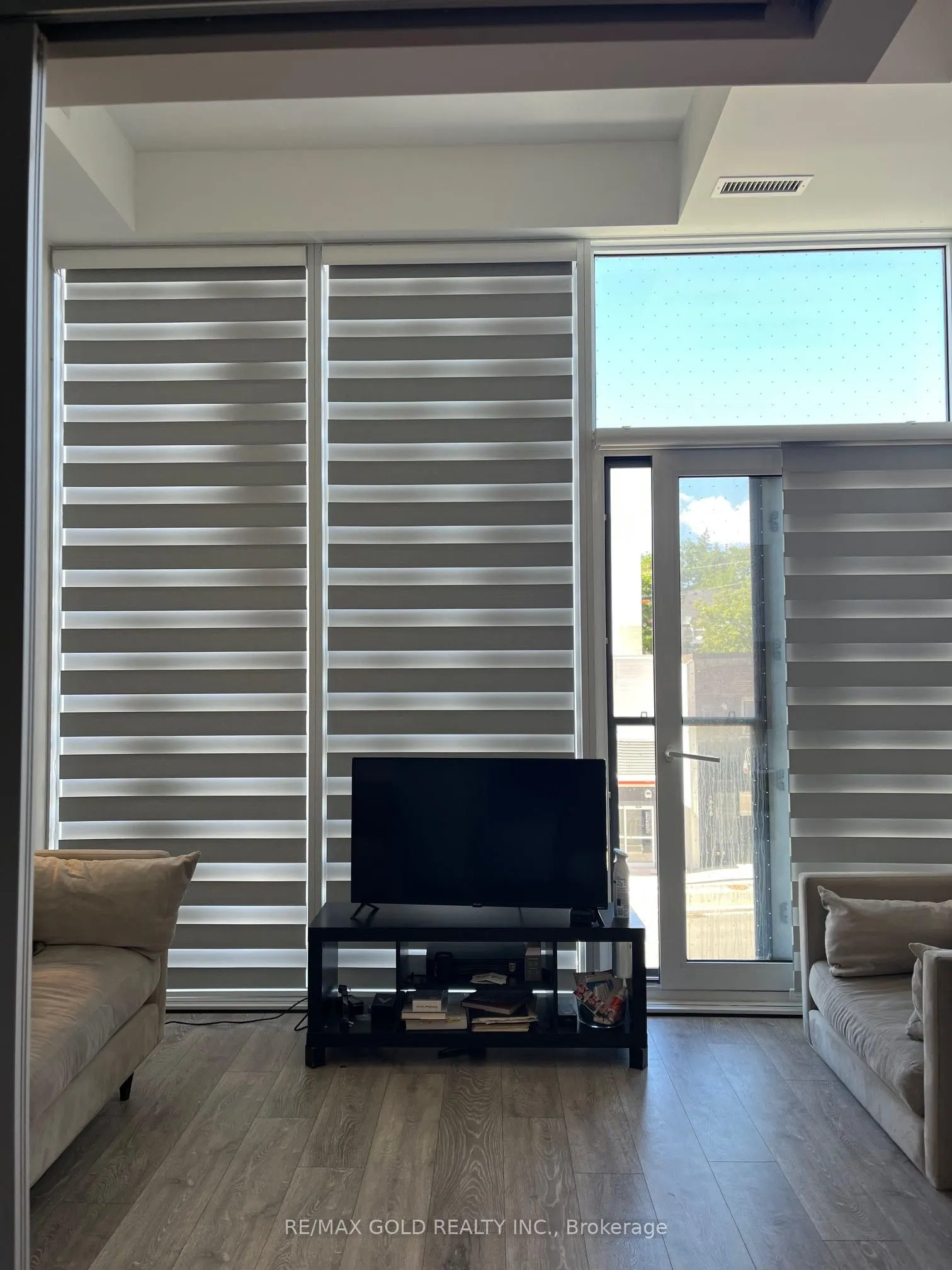 2020 Bathurst Street #216