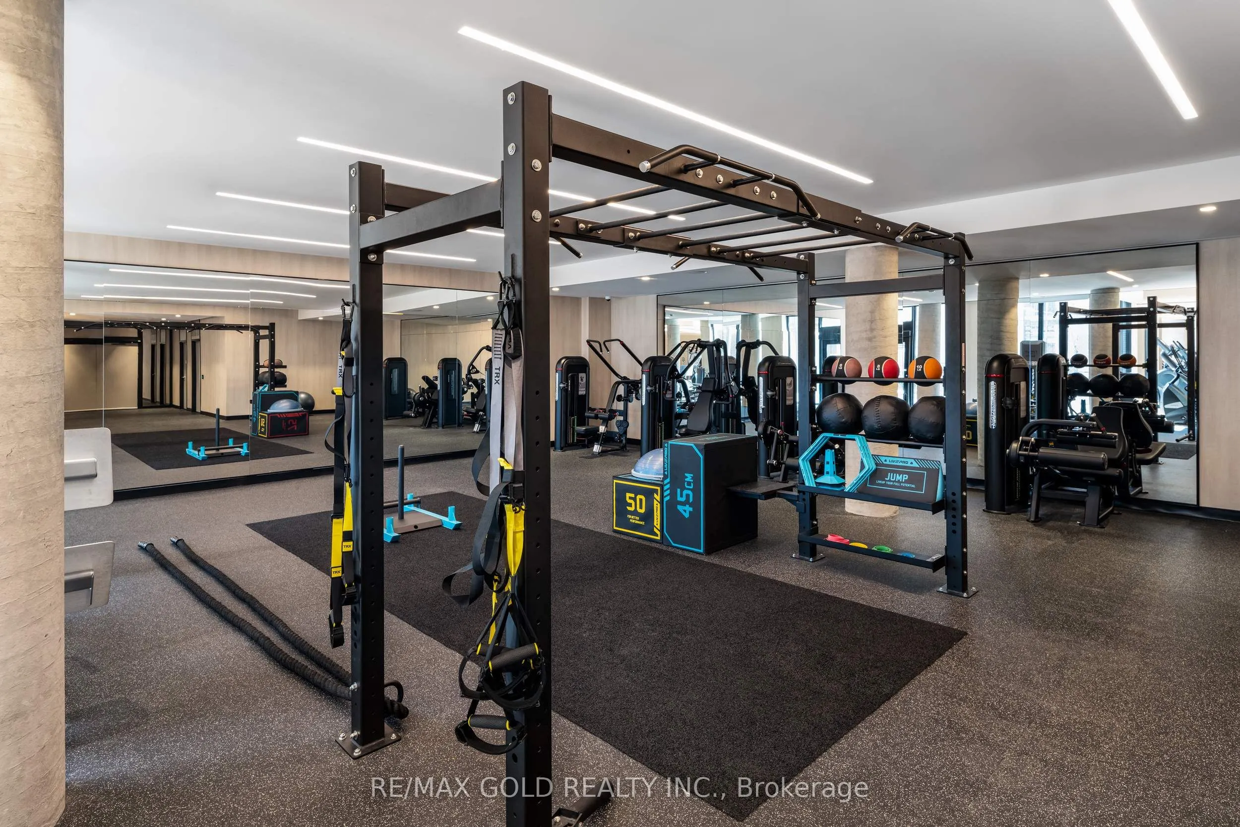 2020 Bathurst Street #216