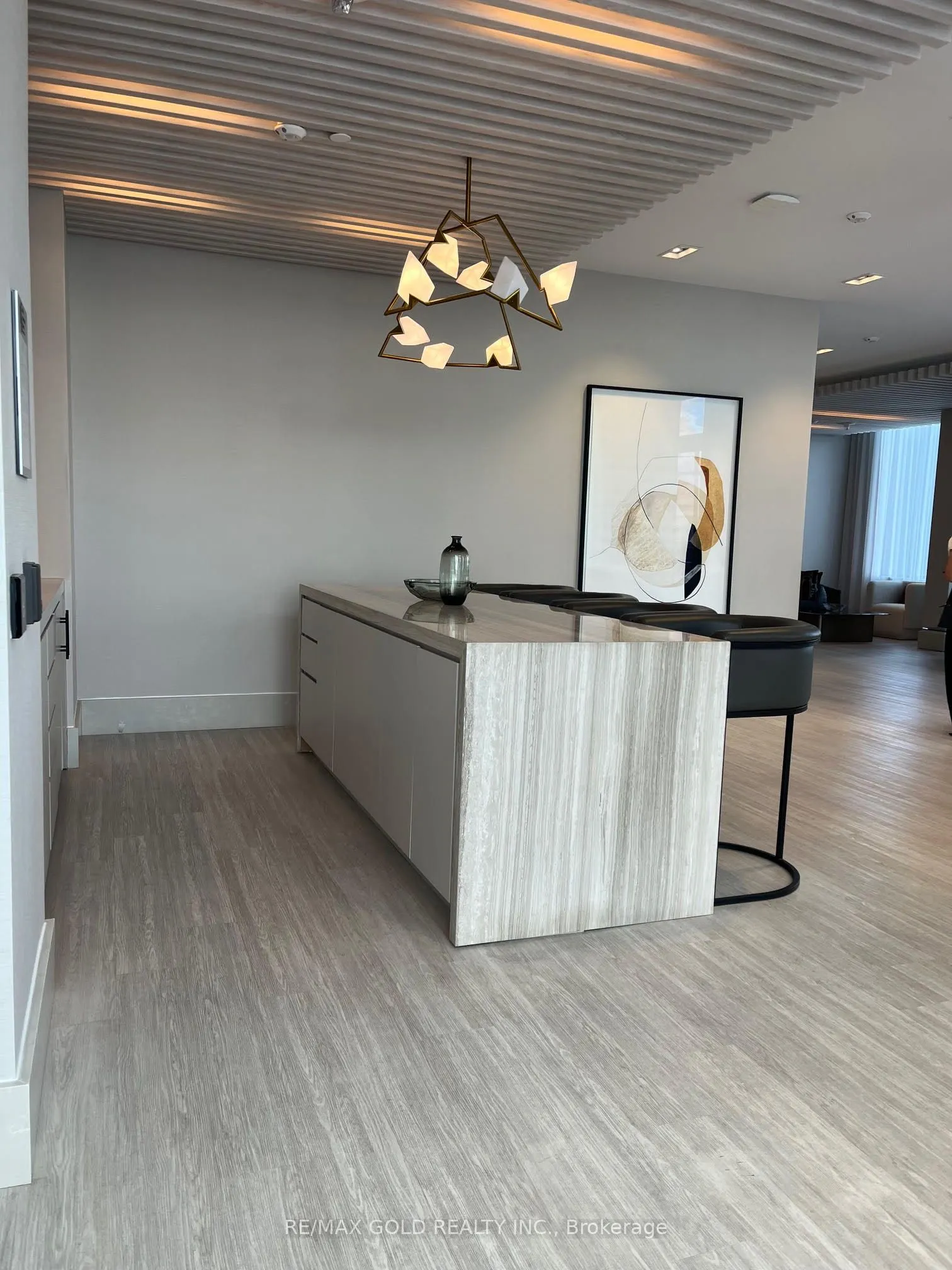 2020 Bathurst Street #216