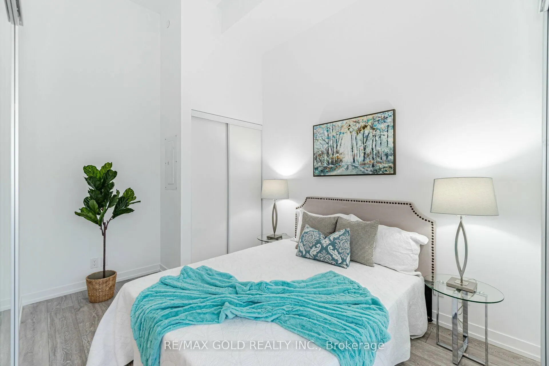 2020 Bathurst Street #216