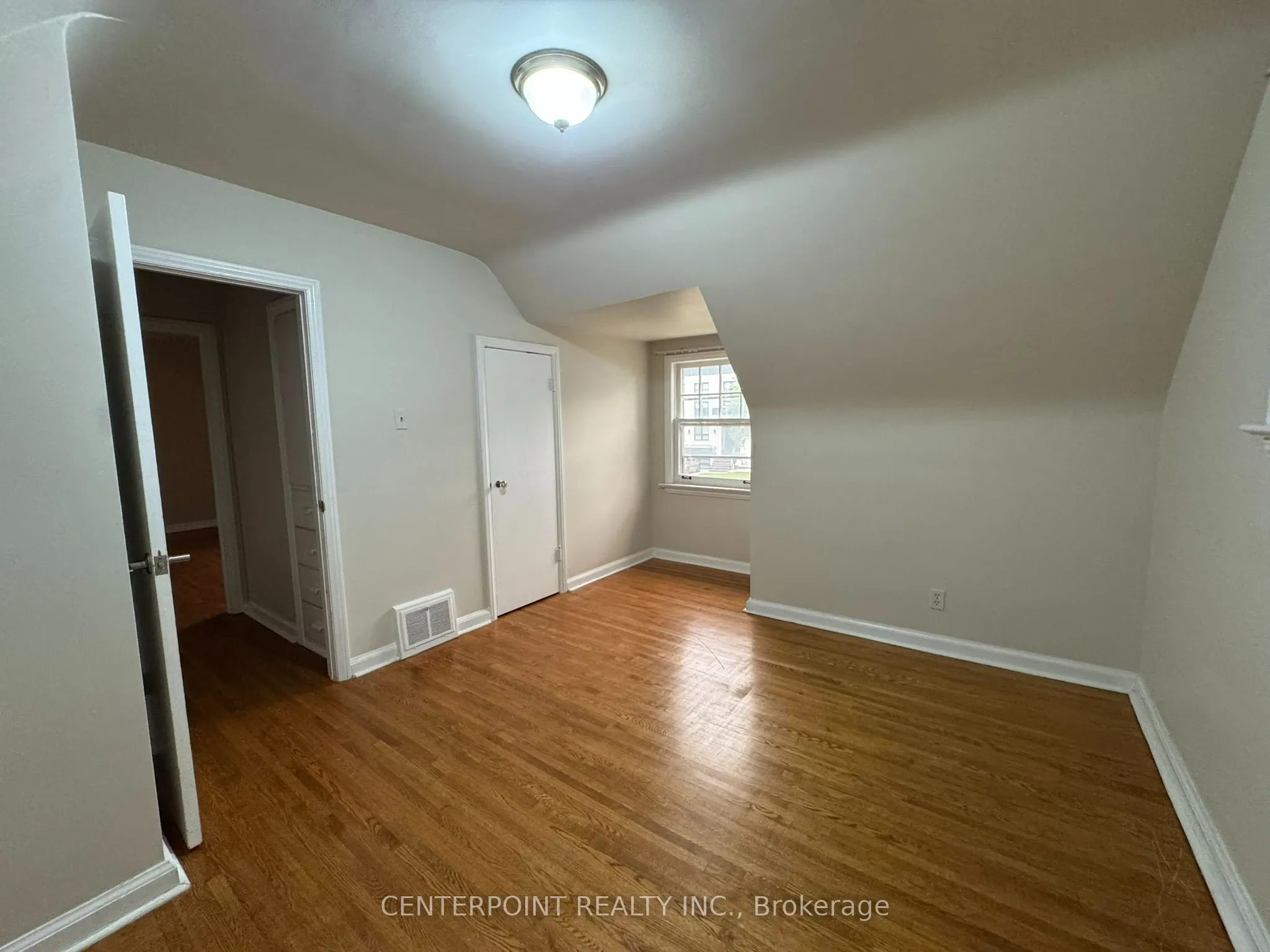 27 Grantbrook Street