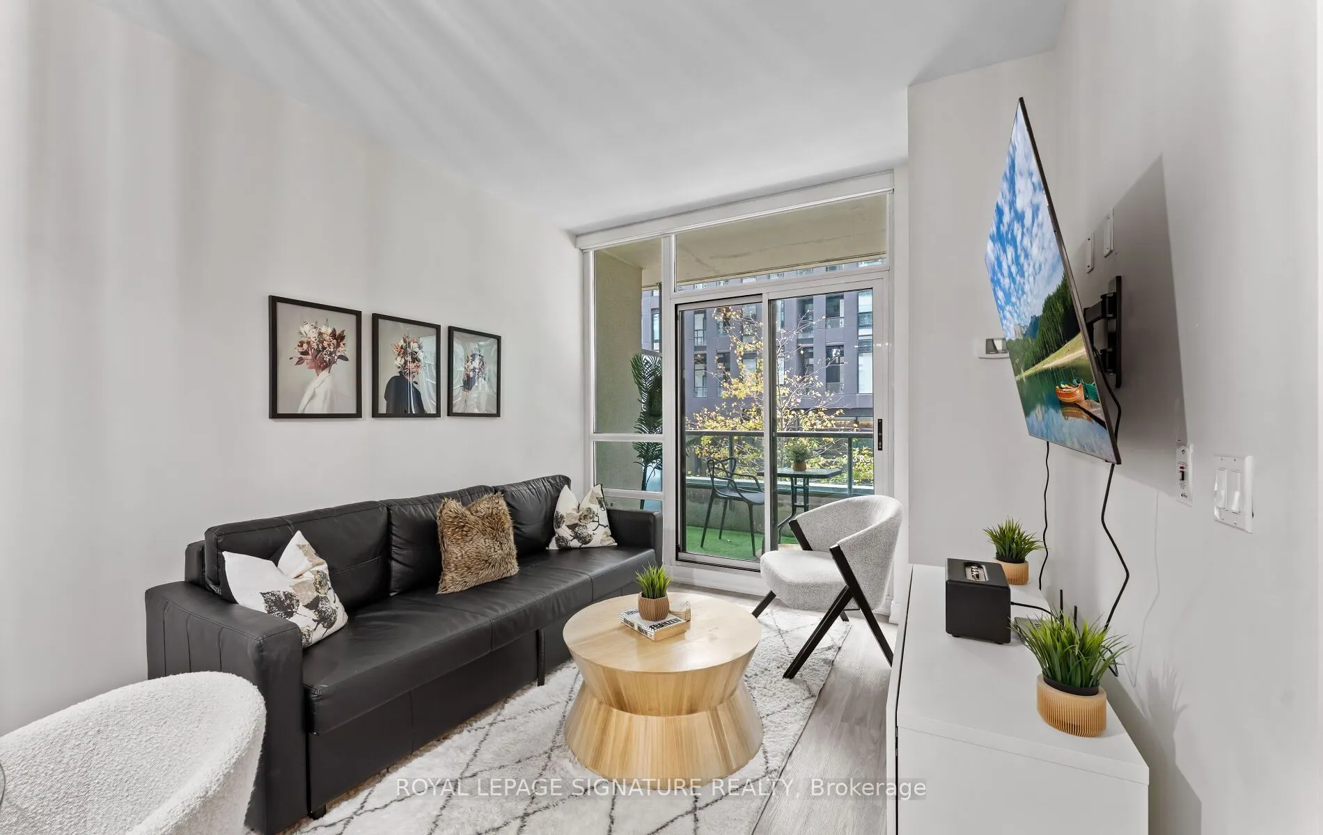 88 Broadway Avenue #206