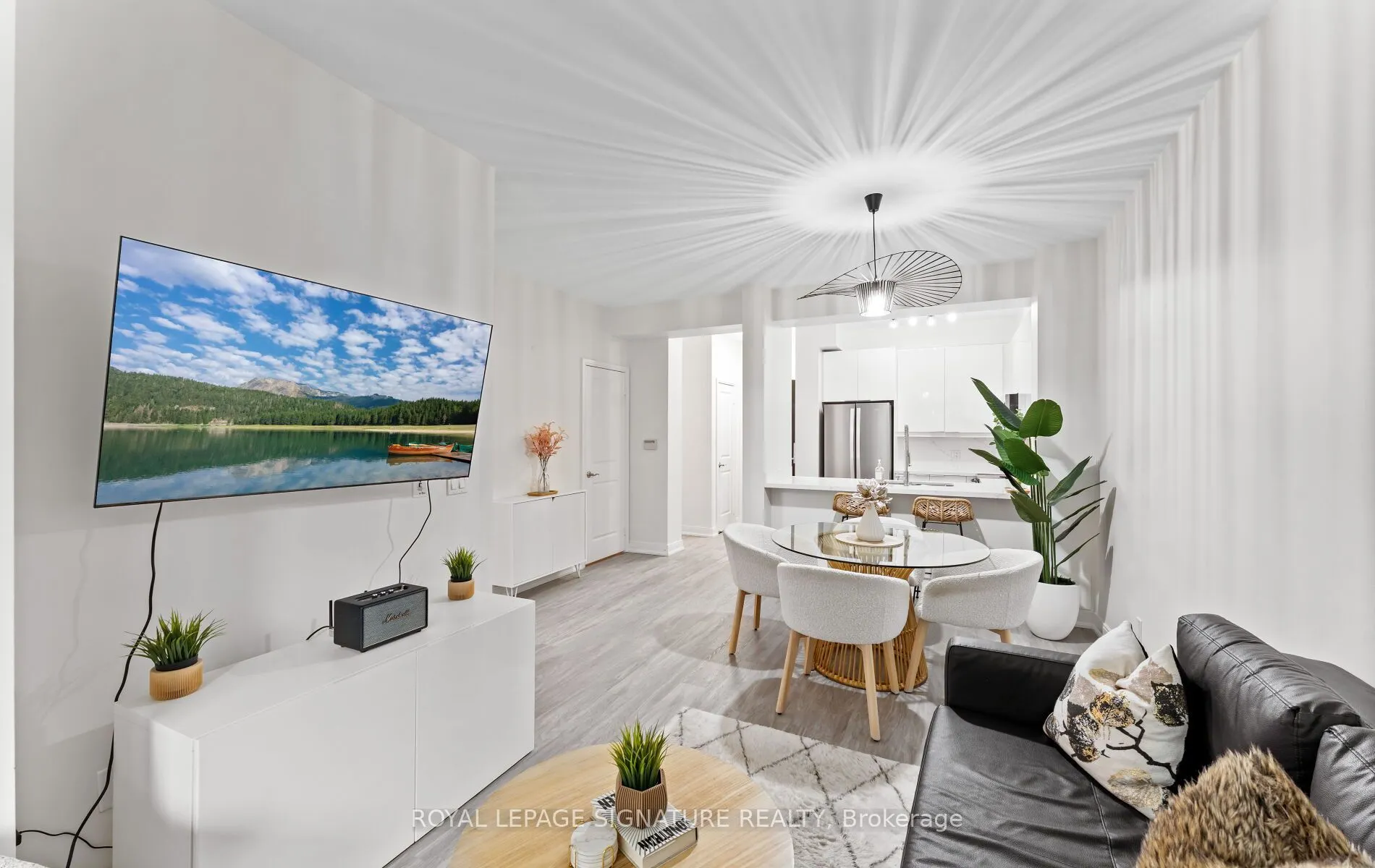 88 Broadway Avenue #206