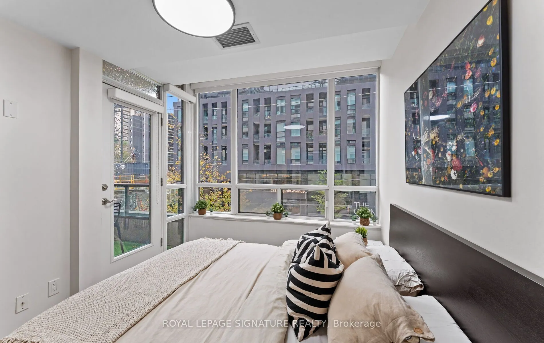 88 Broadway Avenue #206