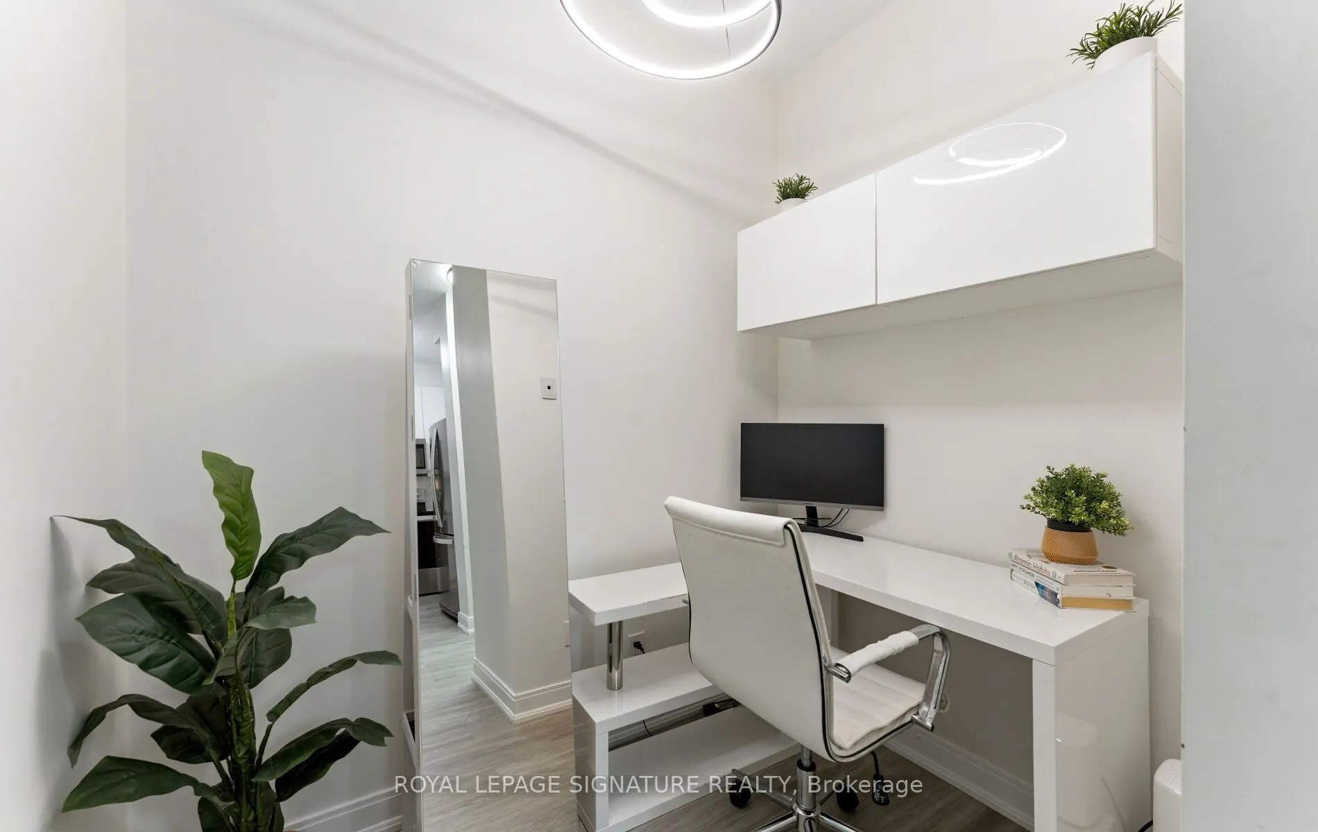 88 Broadway Avenue #206