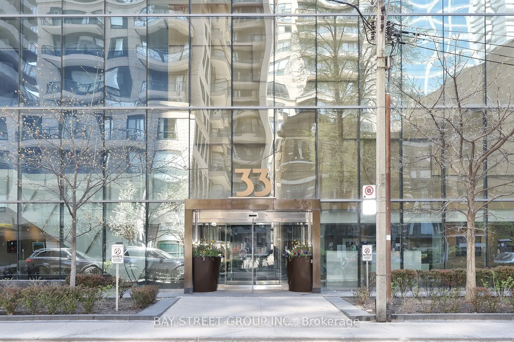 33 Charles Street E #1401