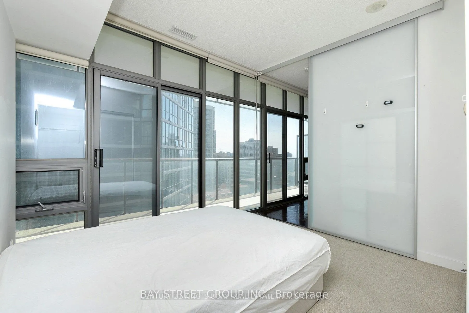 33 Charles Street E #1401