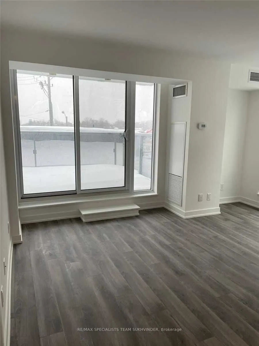 120 Varna Drive #321