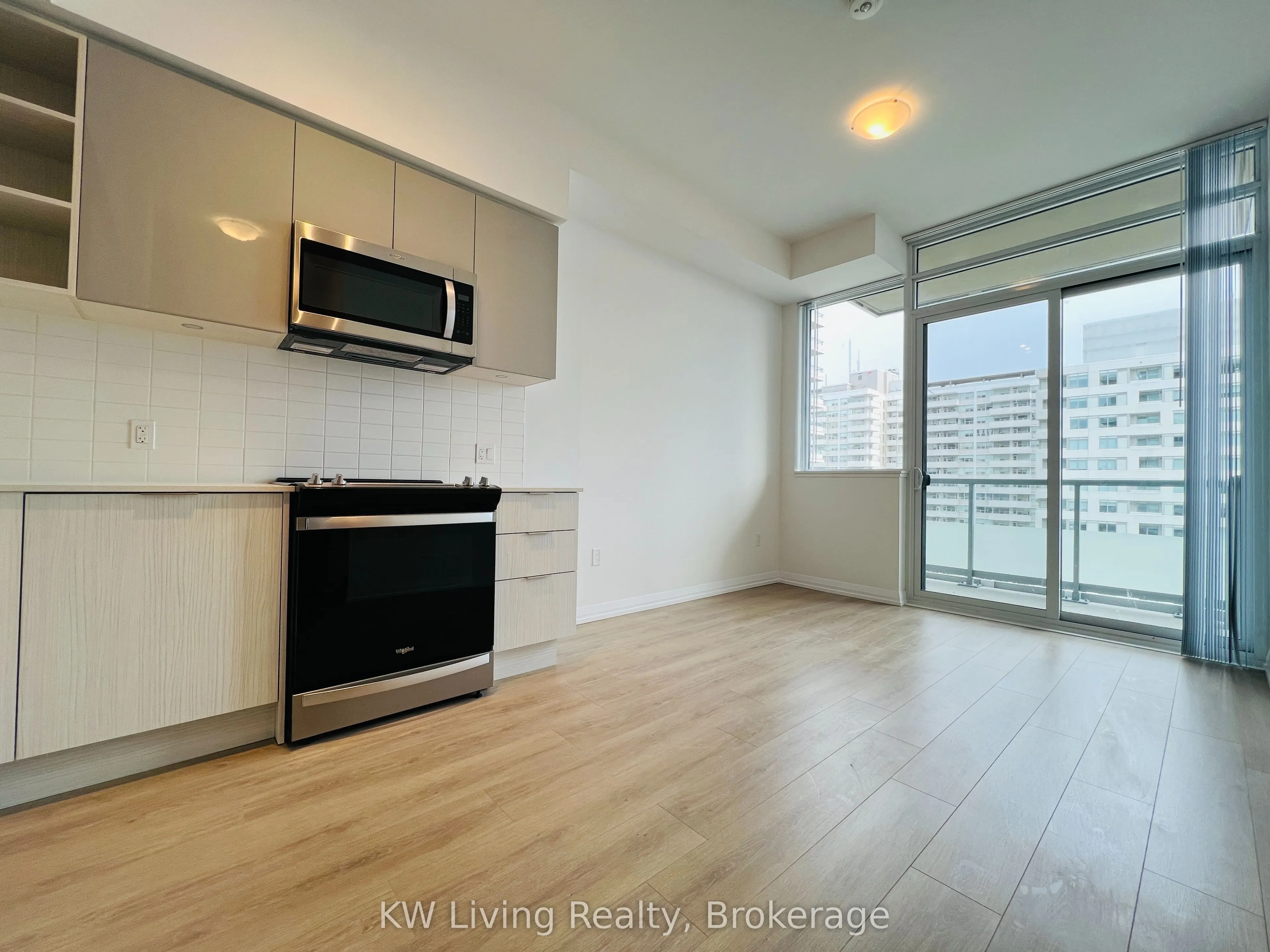 25 Holly Street #2305