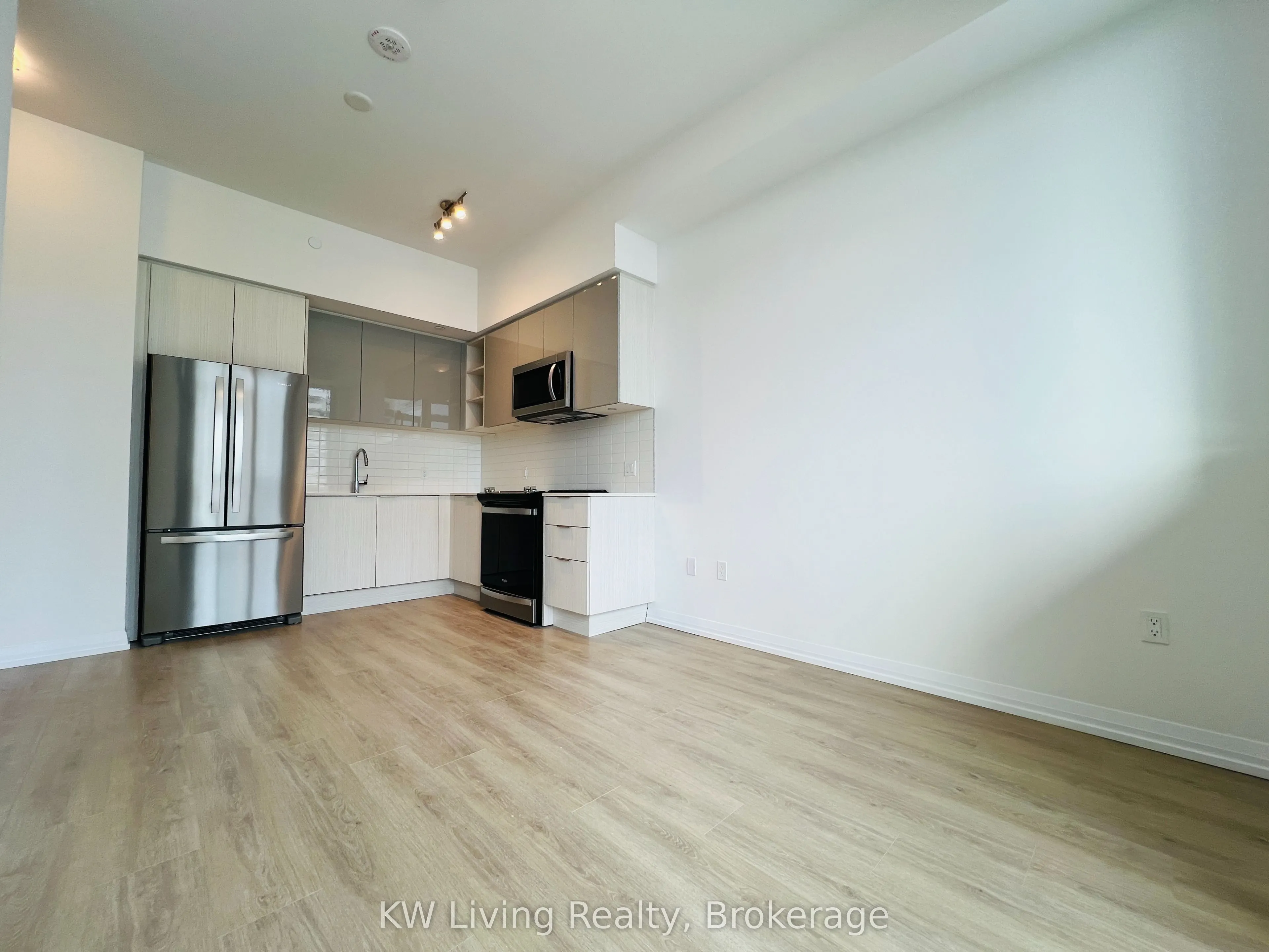 25 Holly Street #2305