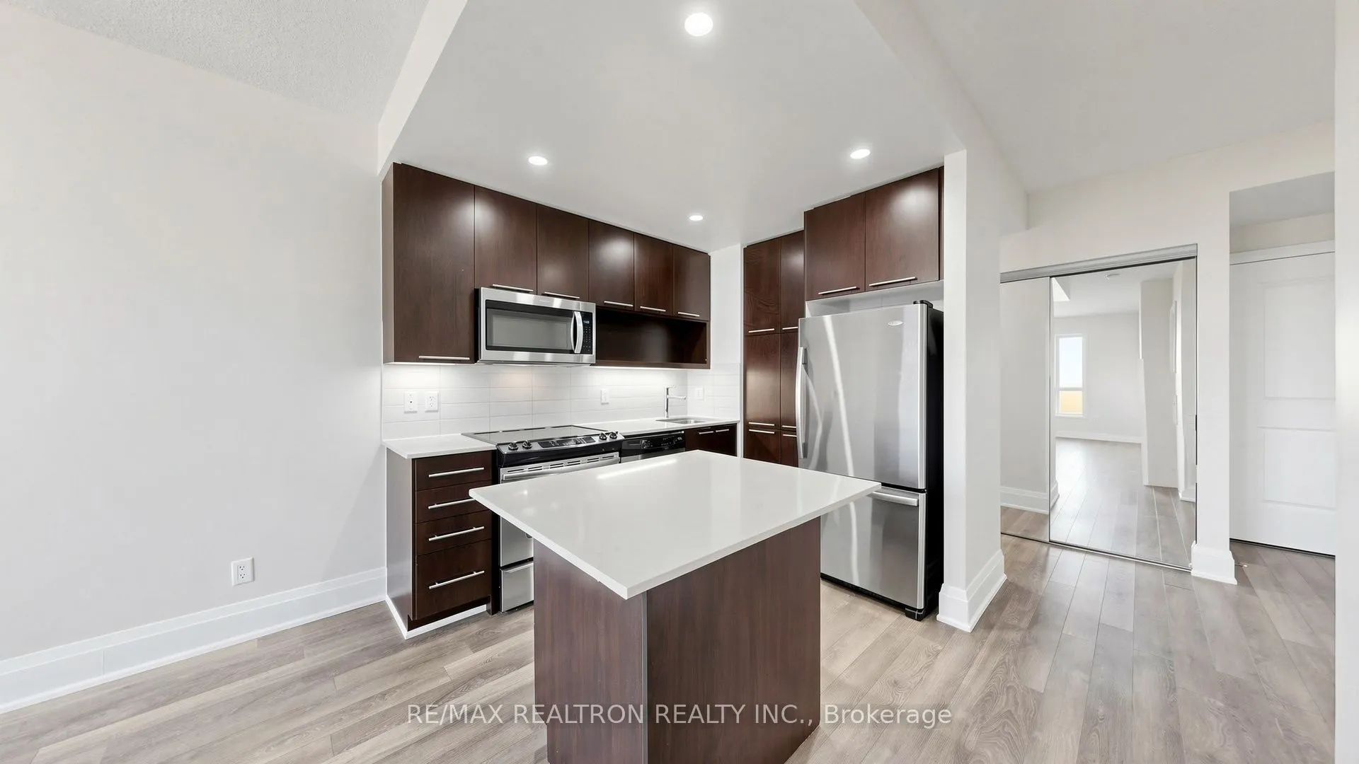 100 Harrison Garden Boulevard #818