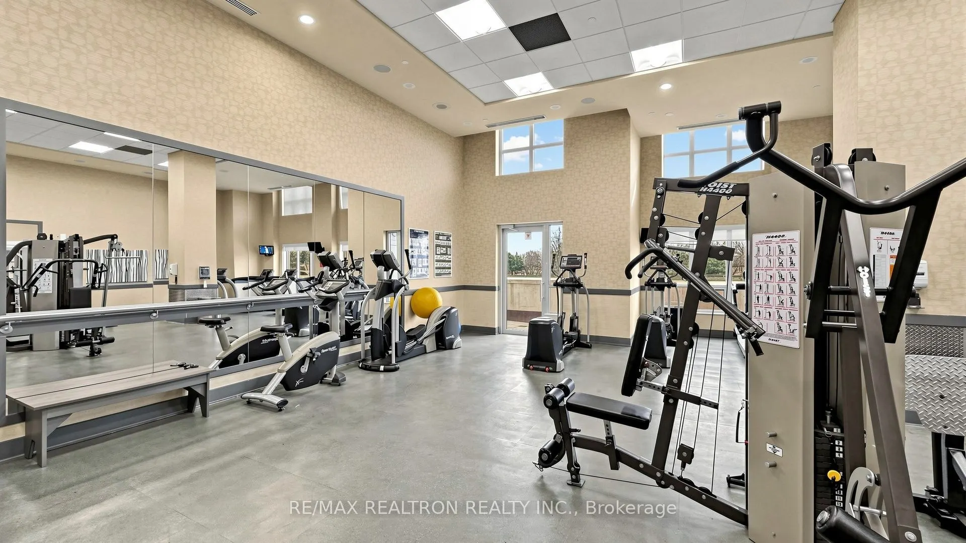 100 Harrison Garden Boulevard #818