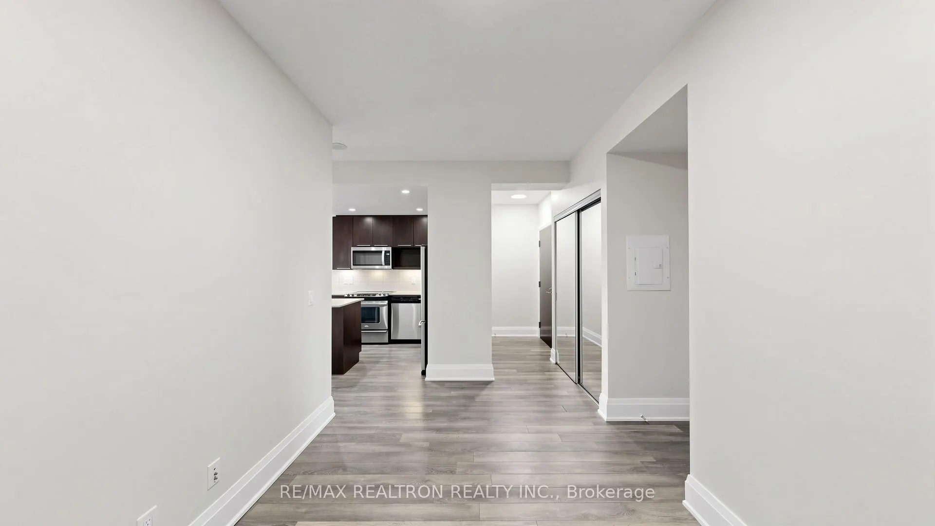 100 Harrison Garden Boulevard #818