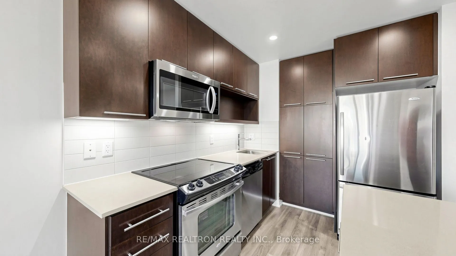 100 Harrison Garden Boulevard #818