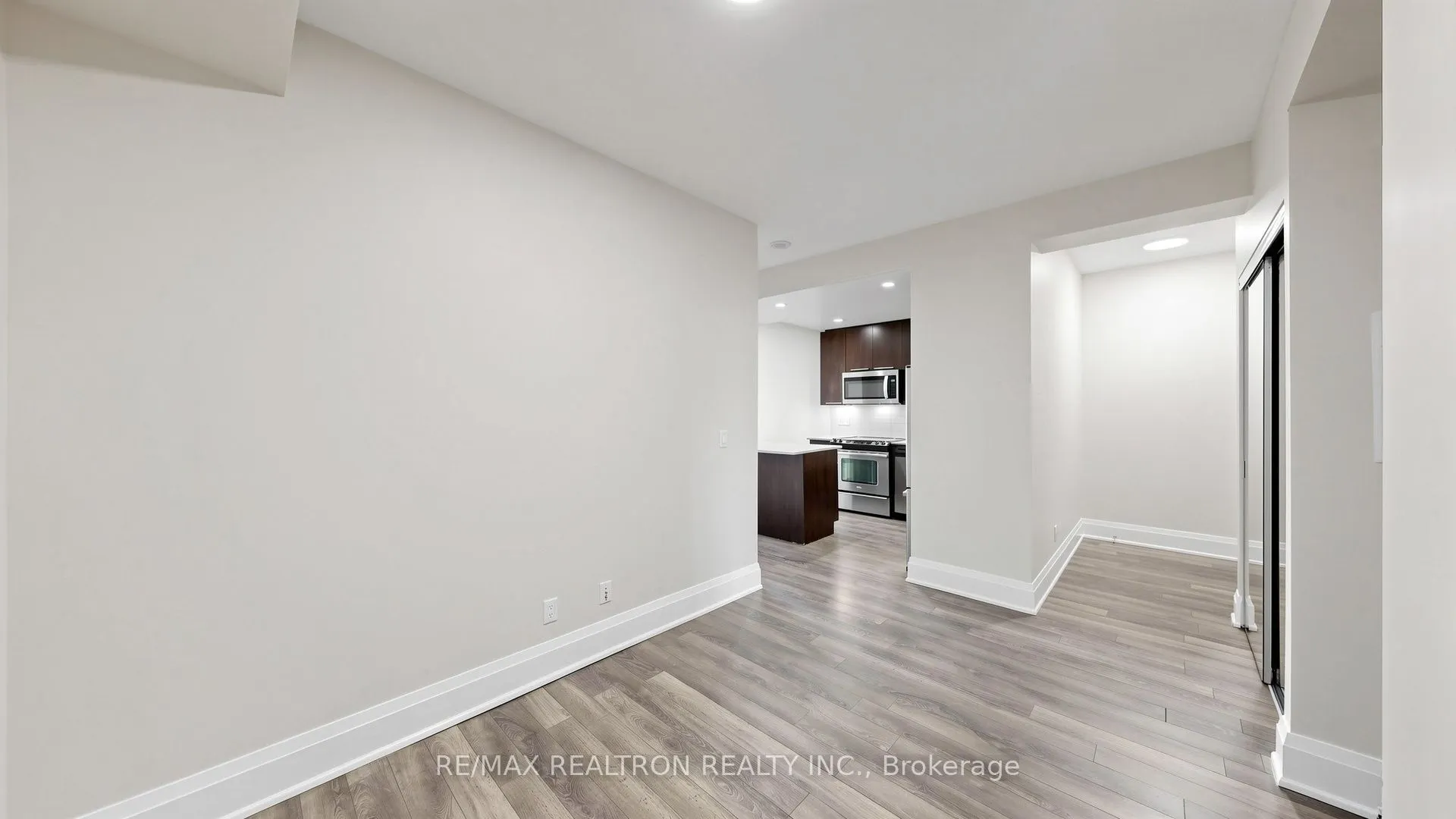 100 Harrison Garden Boulevard #818