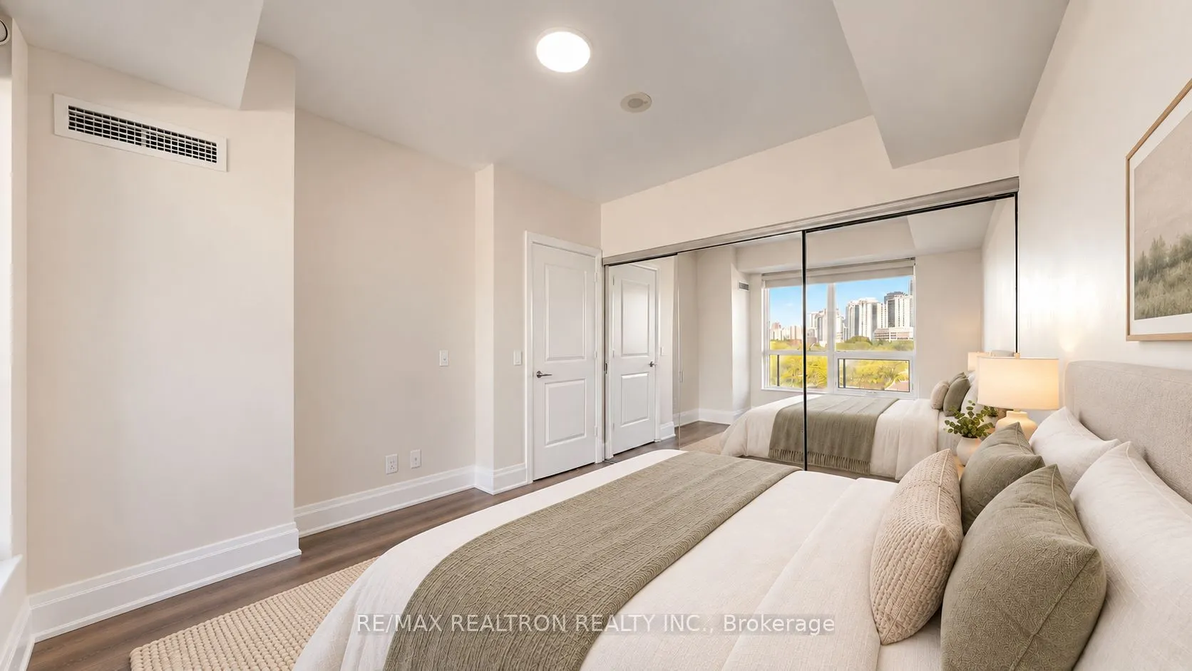 100 Harrison Garden Boulevard #818