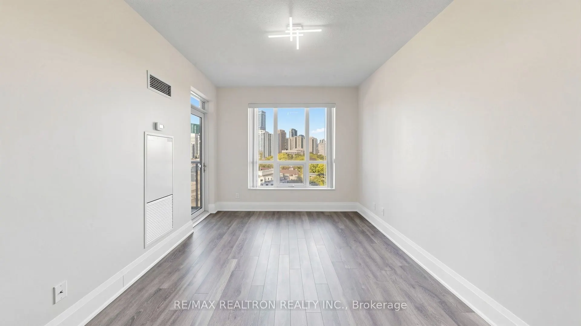 100 Harrison Garden Boulevard #818