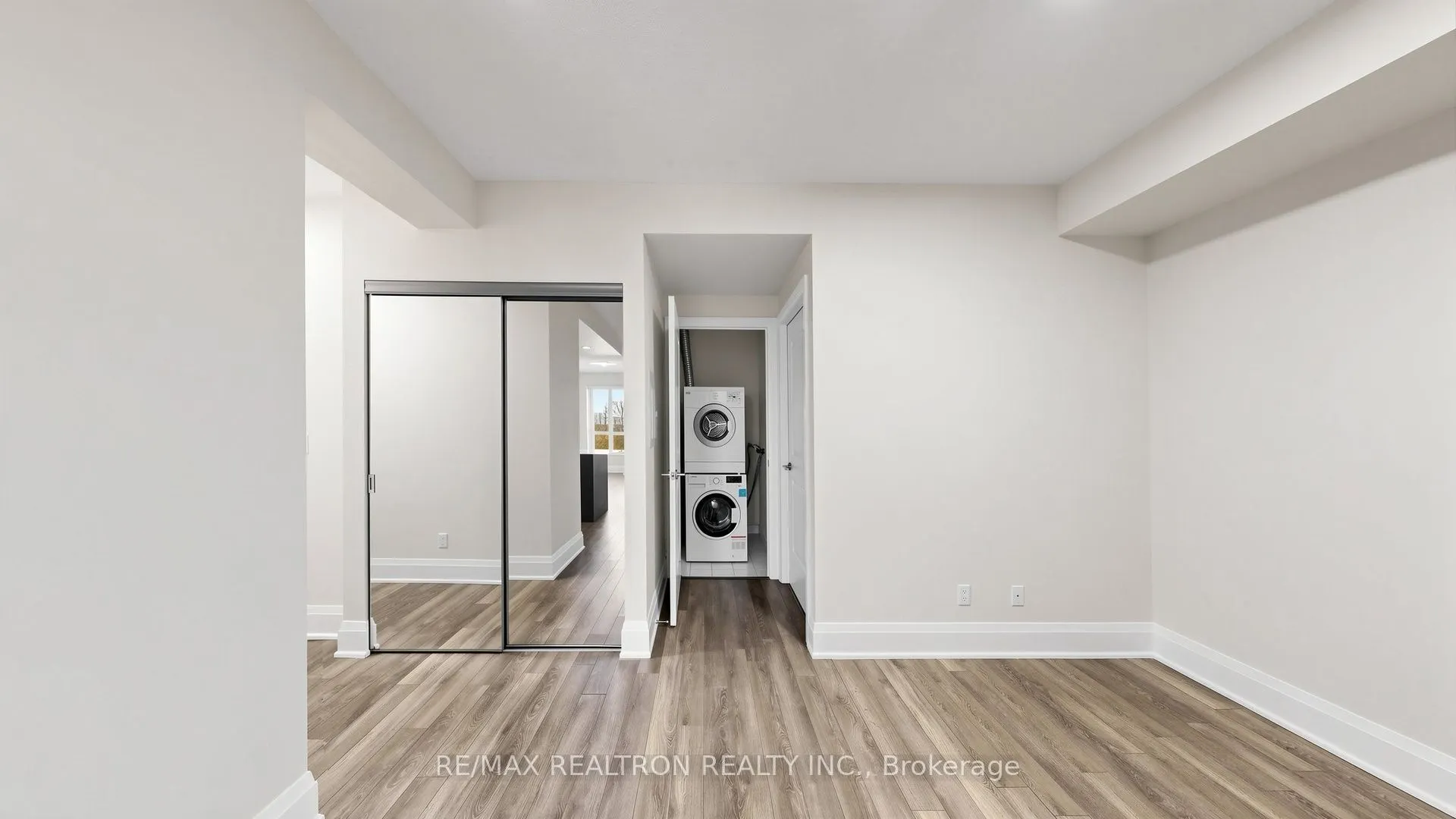 100 Harrison Garden Boulevard #818