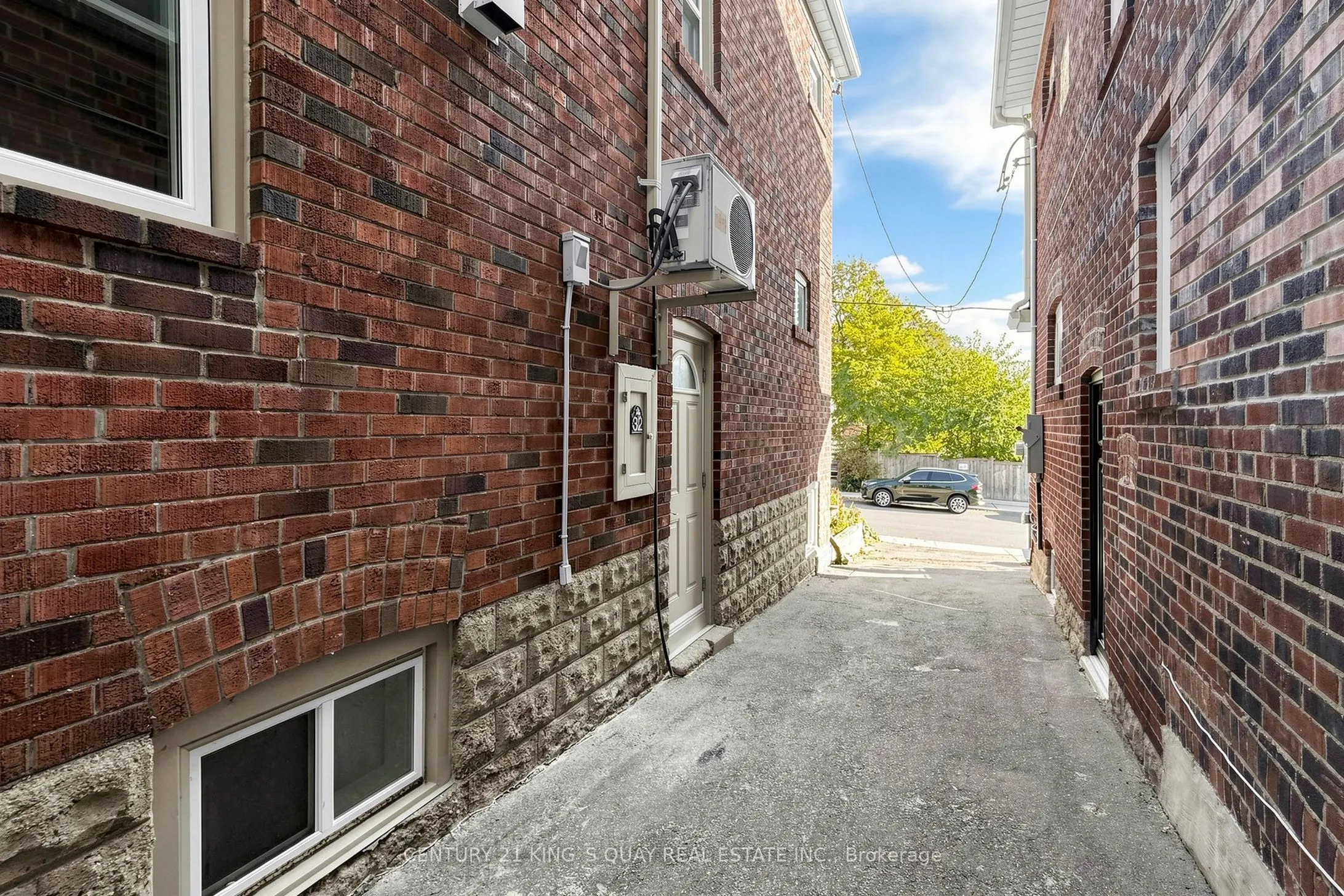 32 Crestview Road