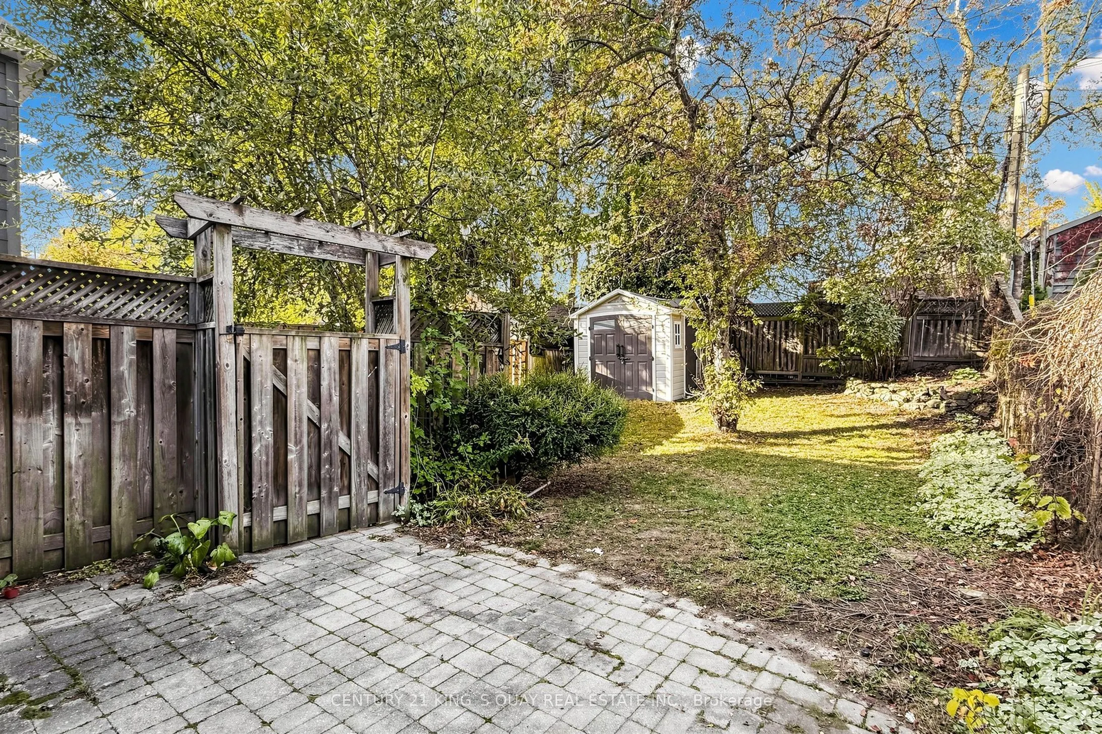 32 Crestview Road