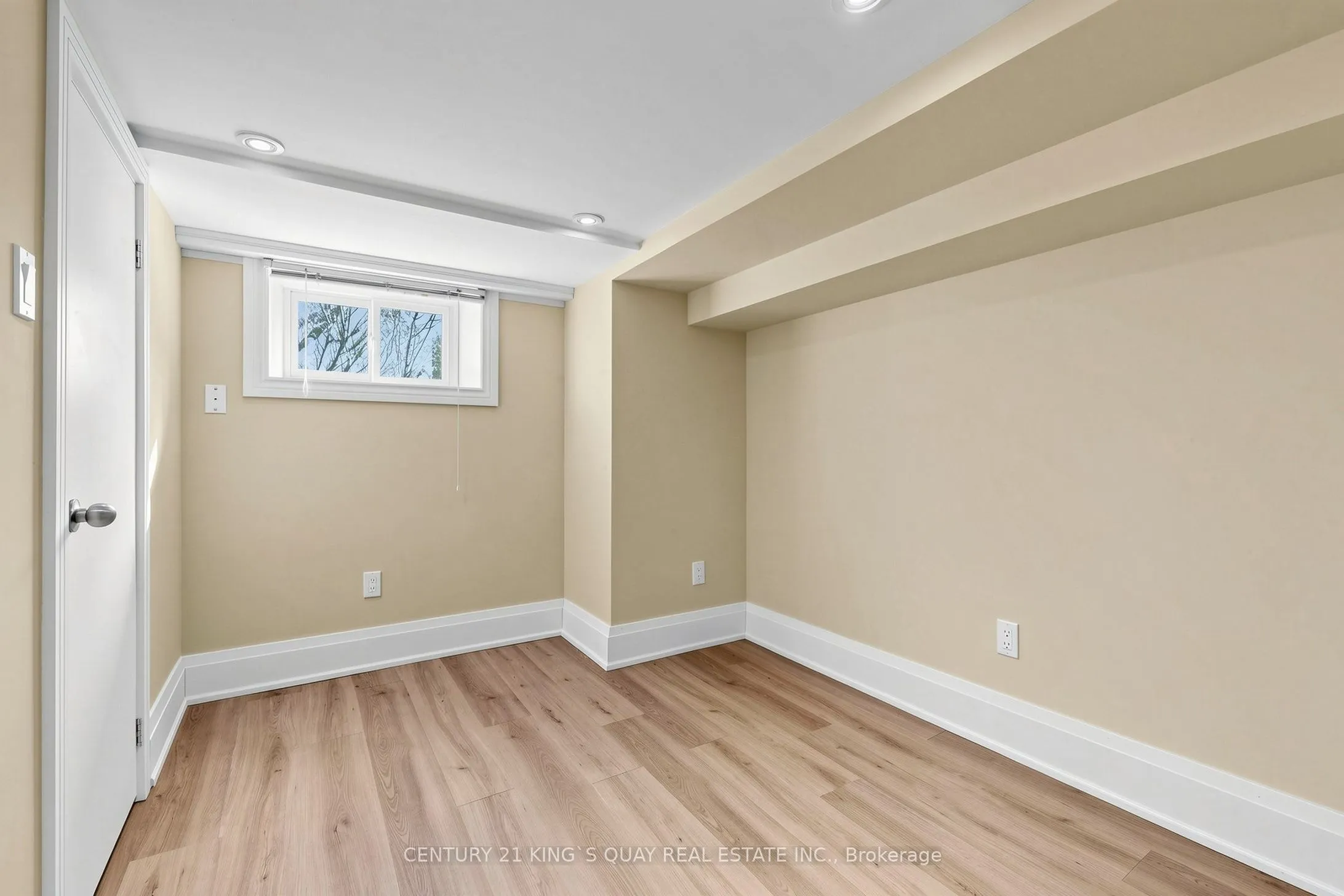 32 Crestview Road