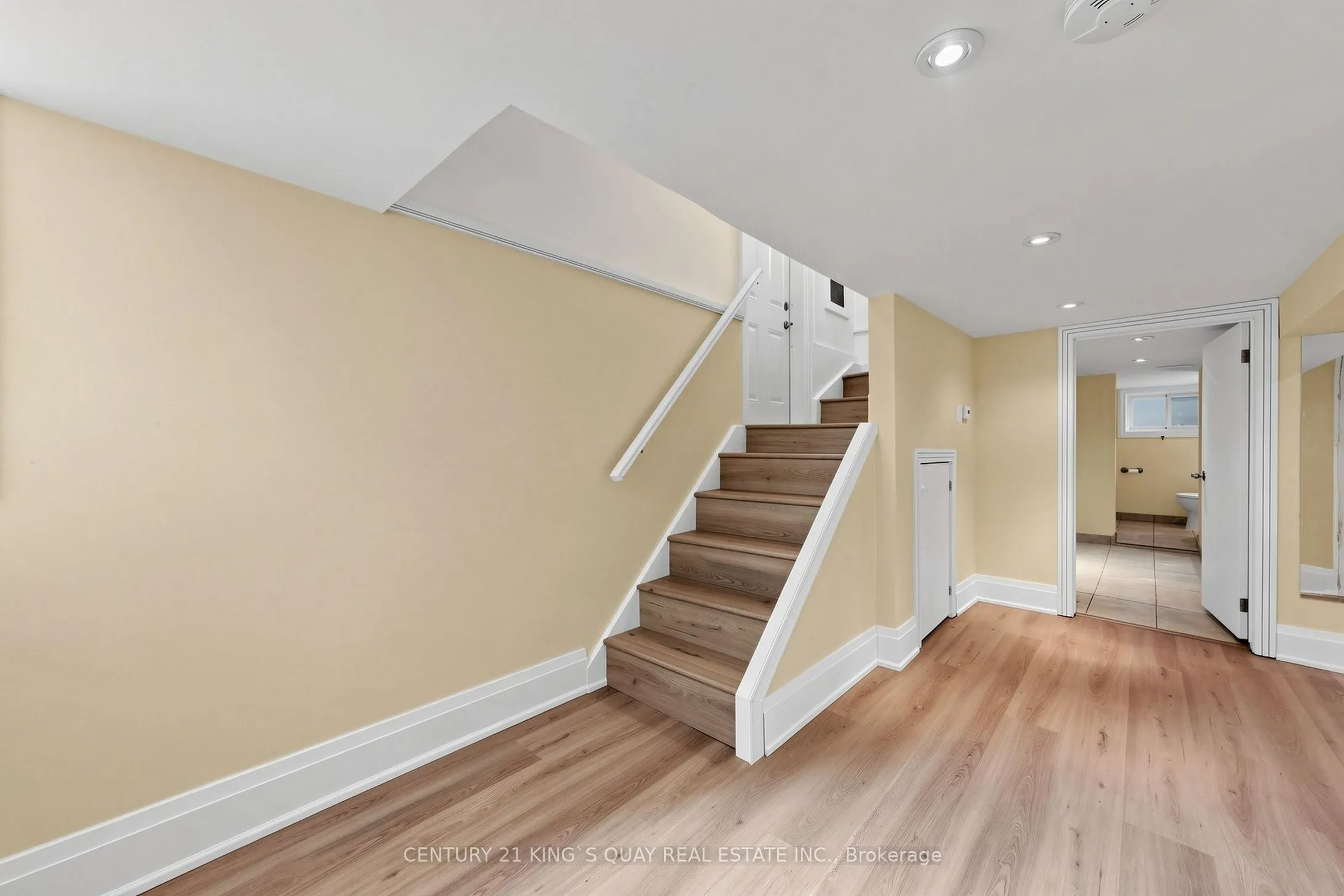 32 Crestview Road