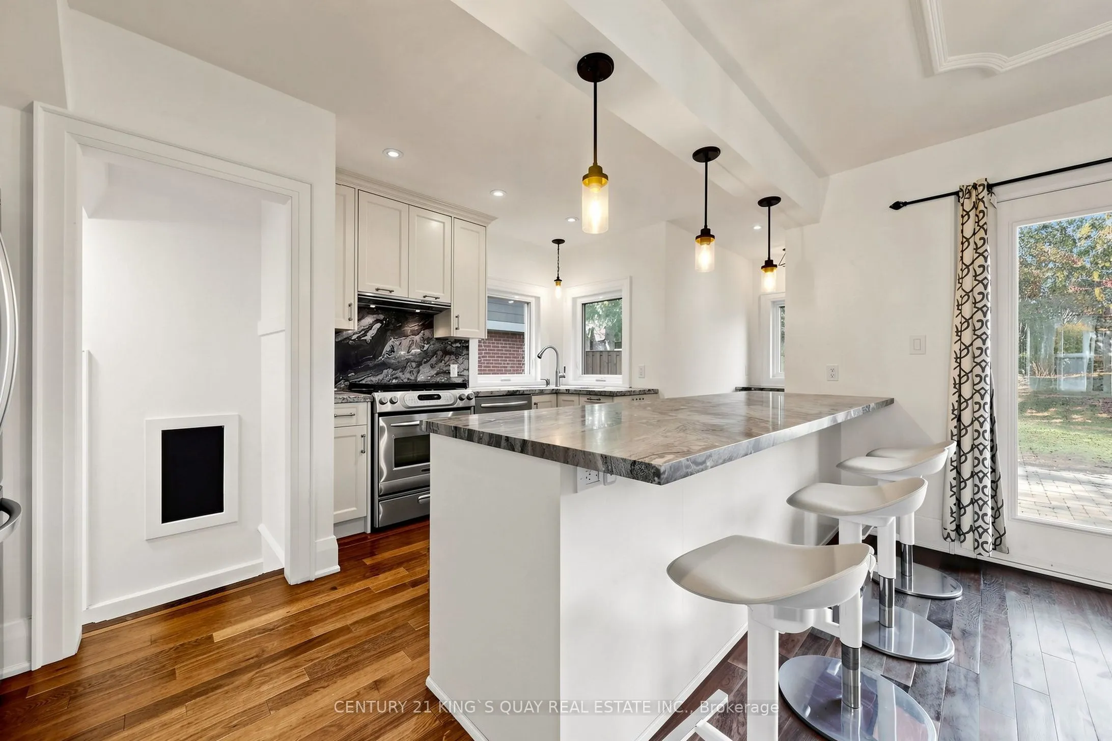 32 Crestview Road