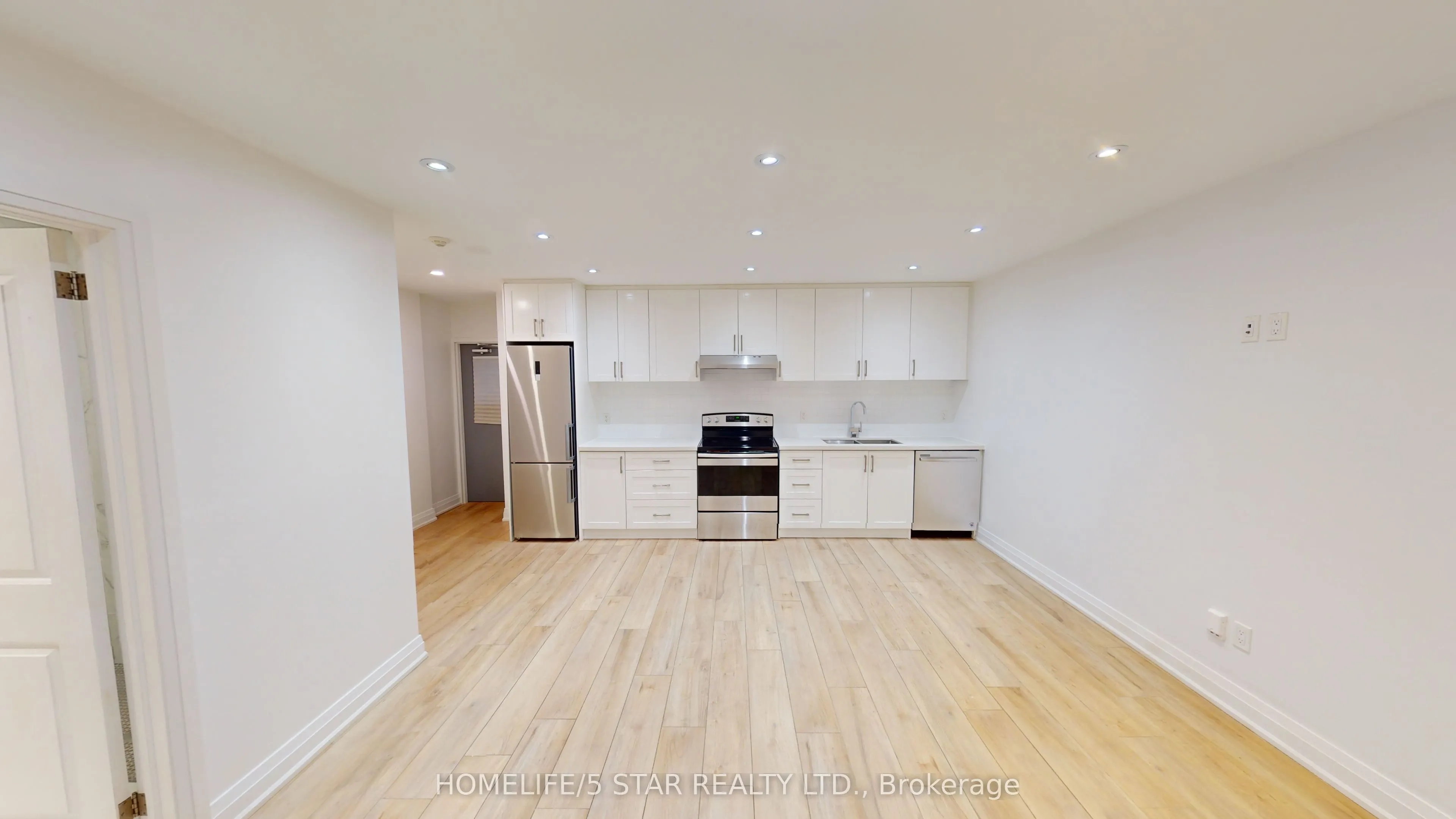 45 Dewson Street #Bsmt Apt