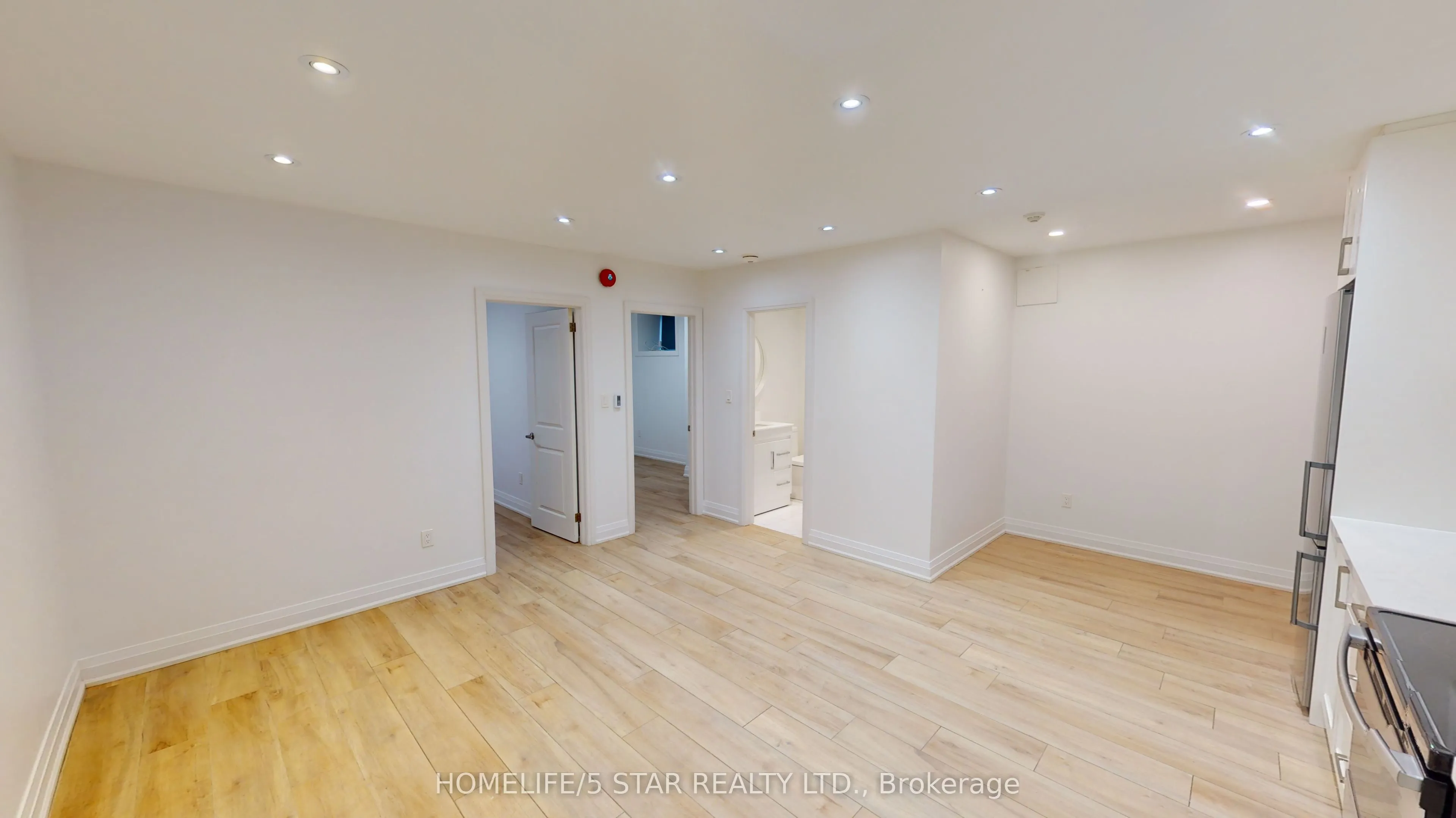 45 Dewson Street #Bsmt Apt