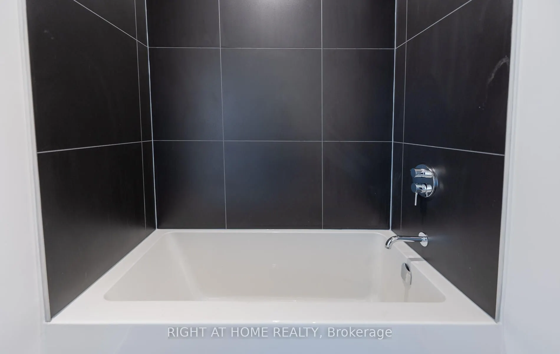 20 Edward Street #2701