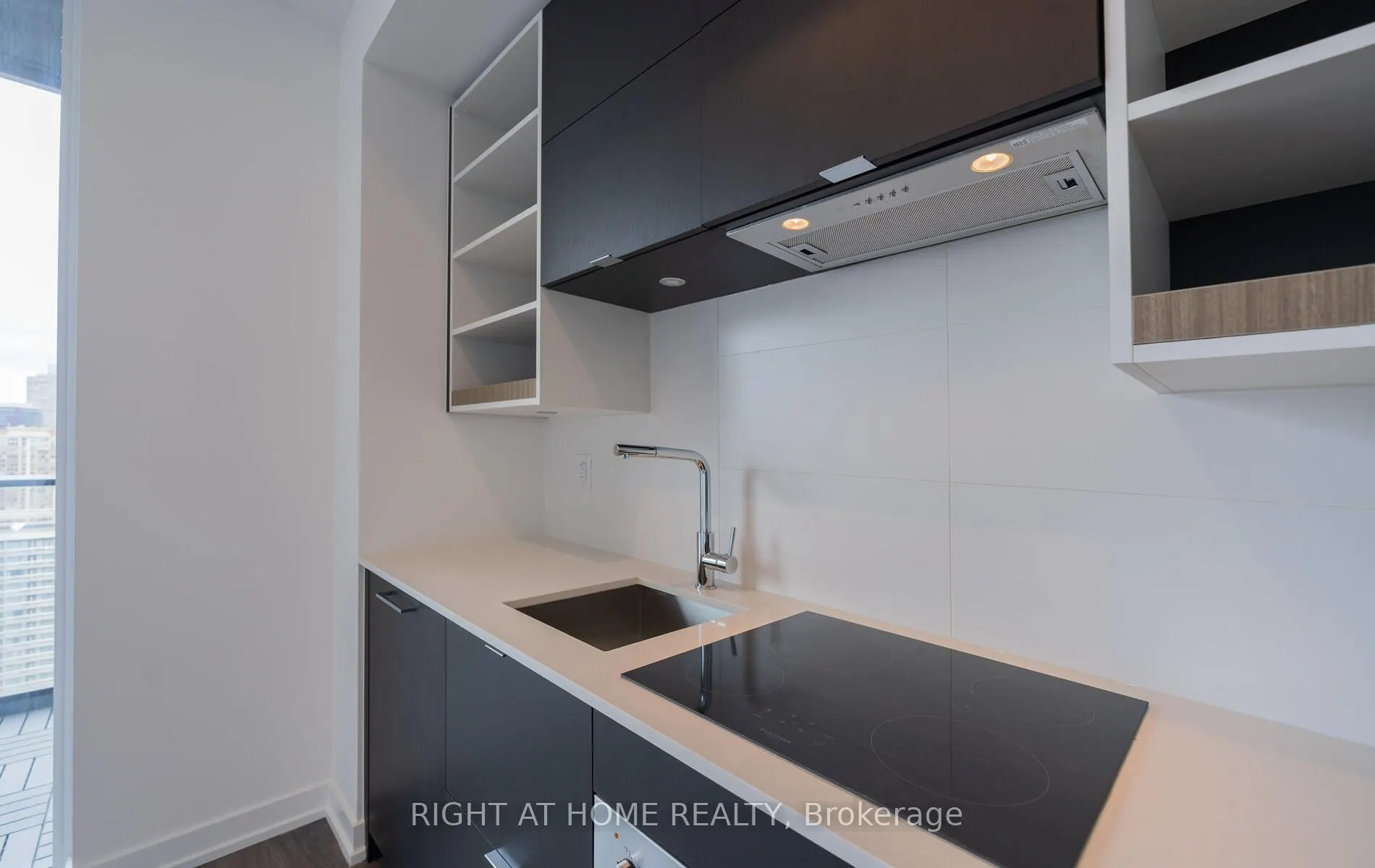 20 Edward Street #2701