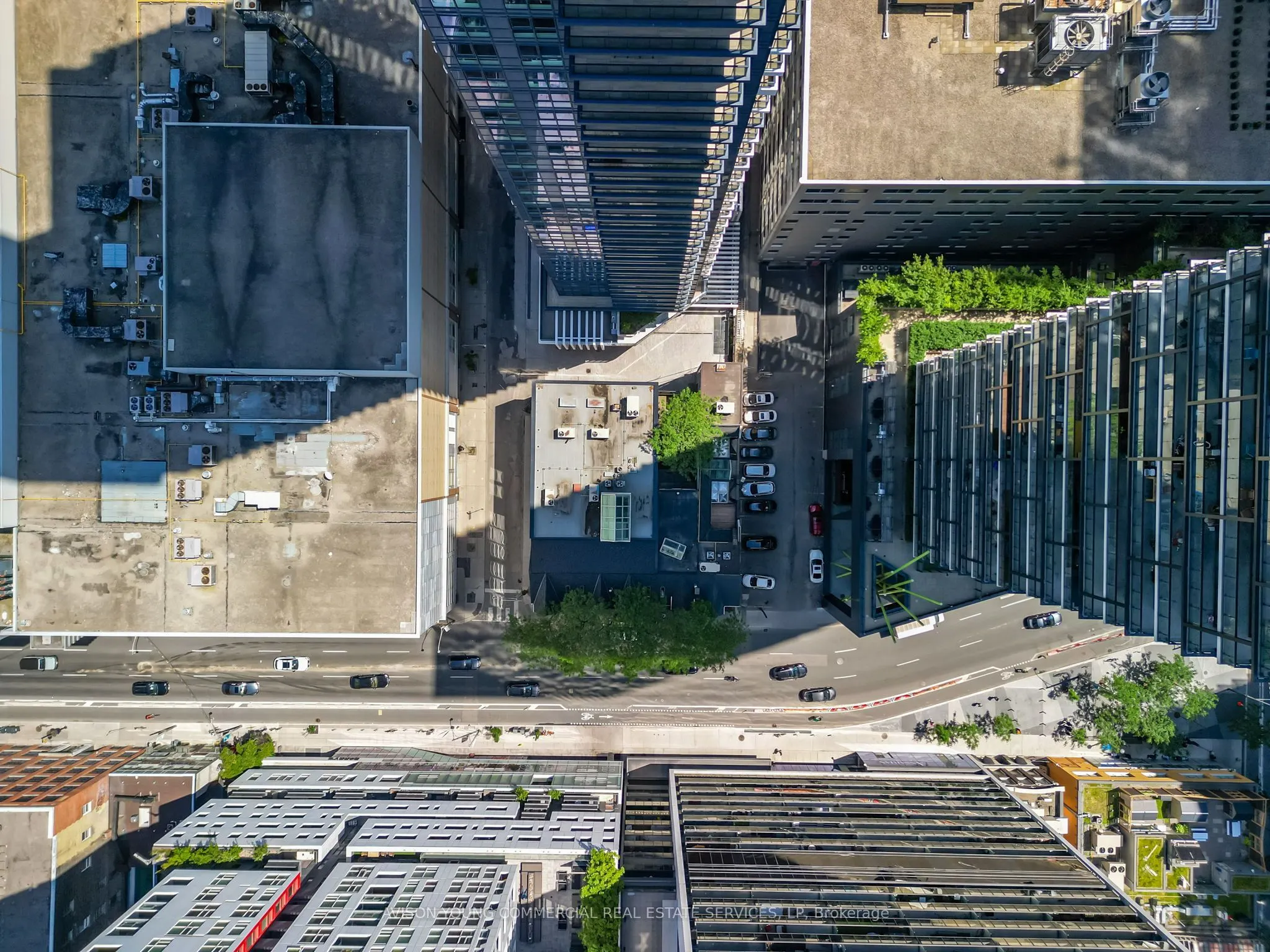 275 Richmond Street W