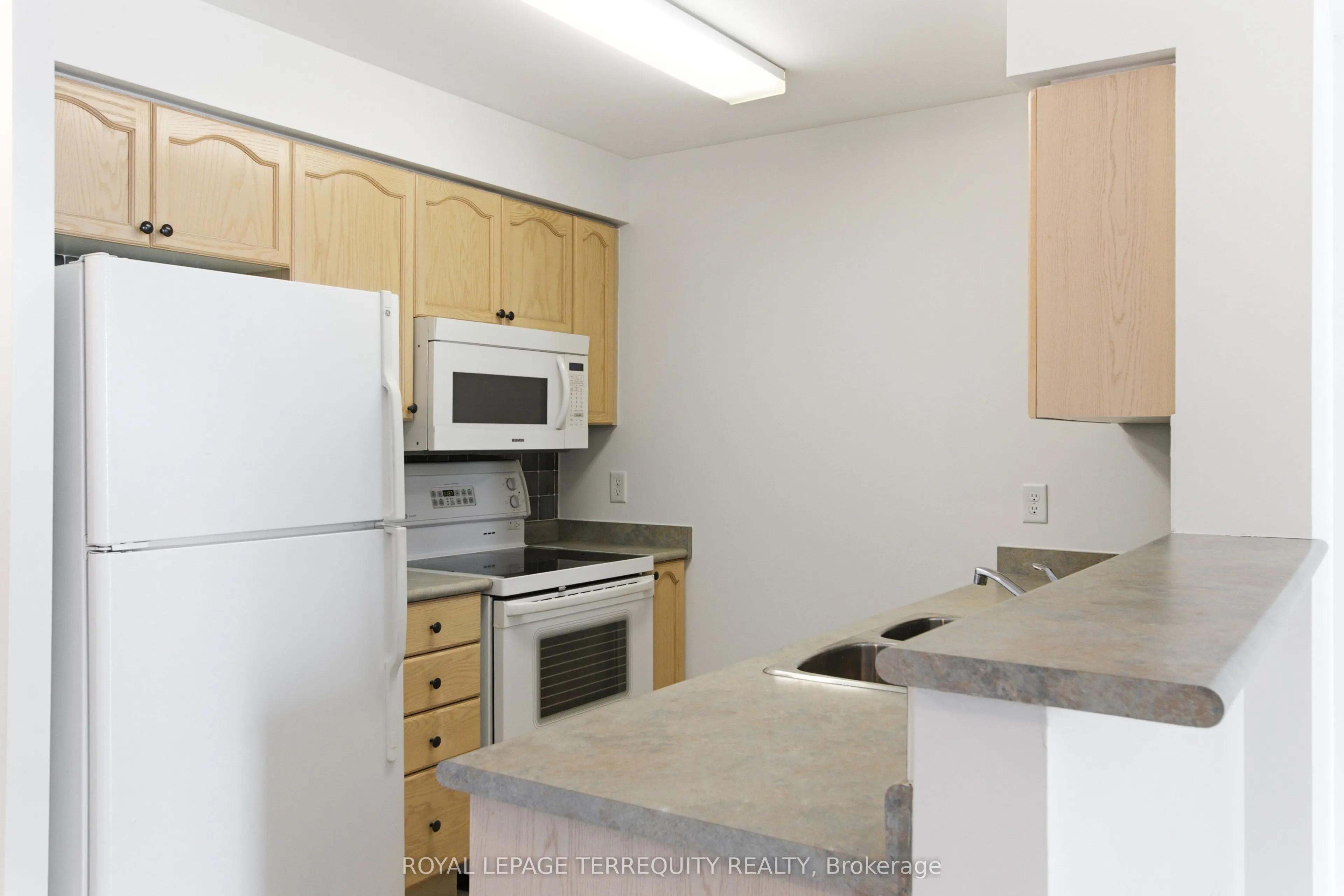 20 Olive Avenue #PH07