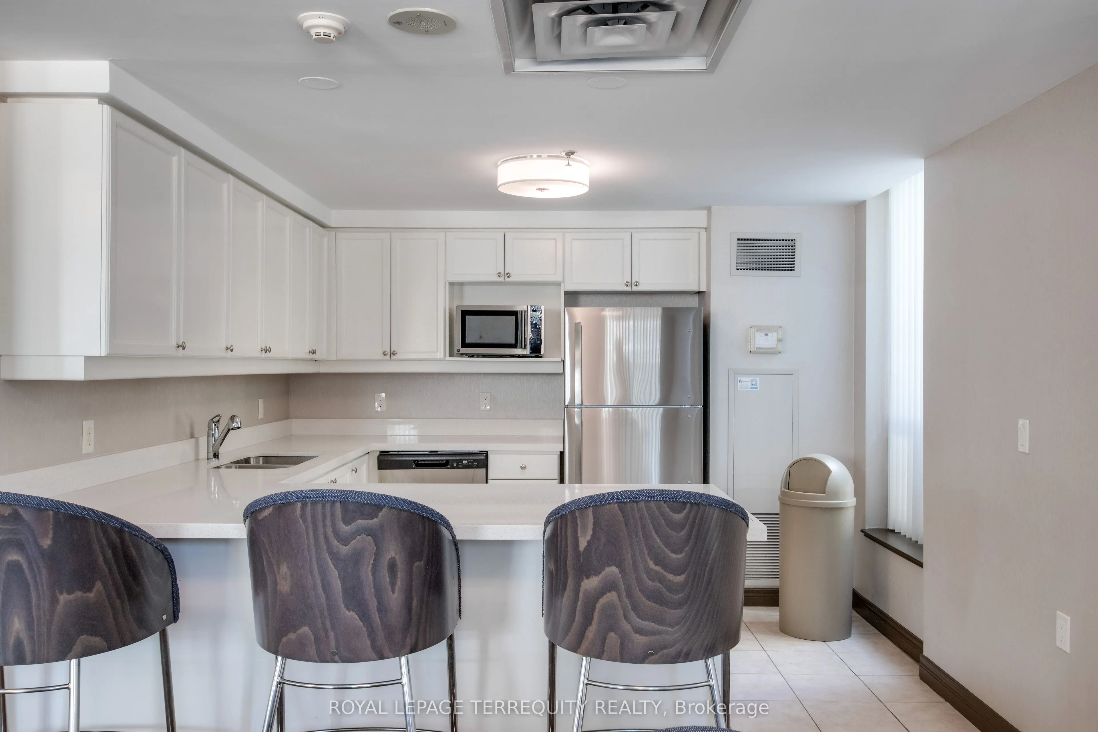 20 Olive Avenue #PH07