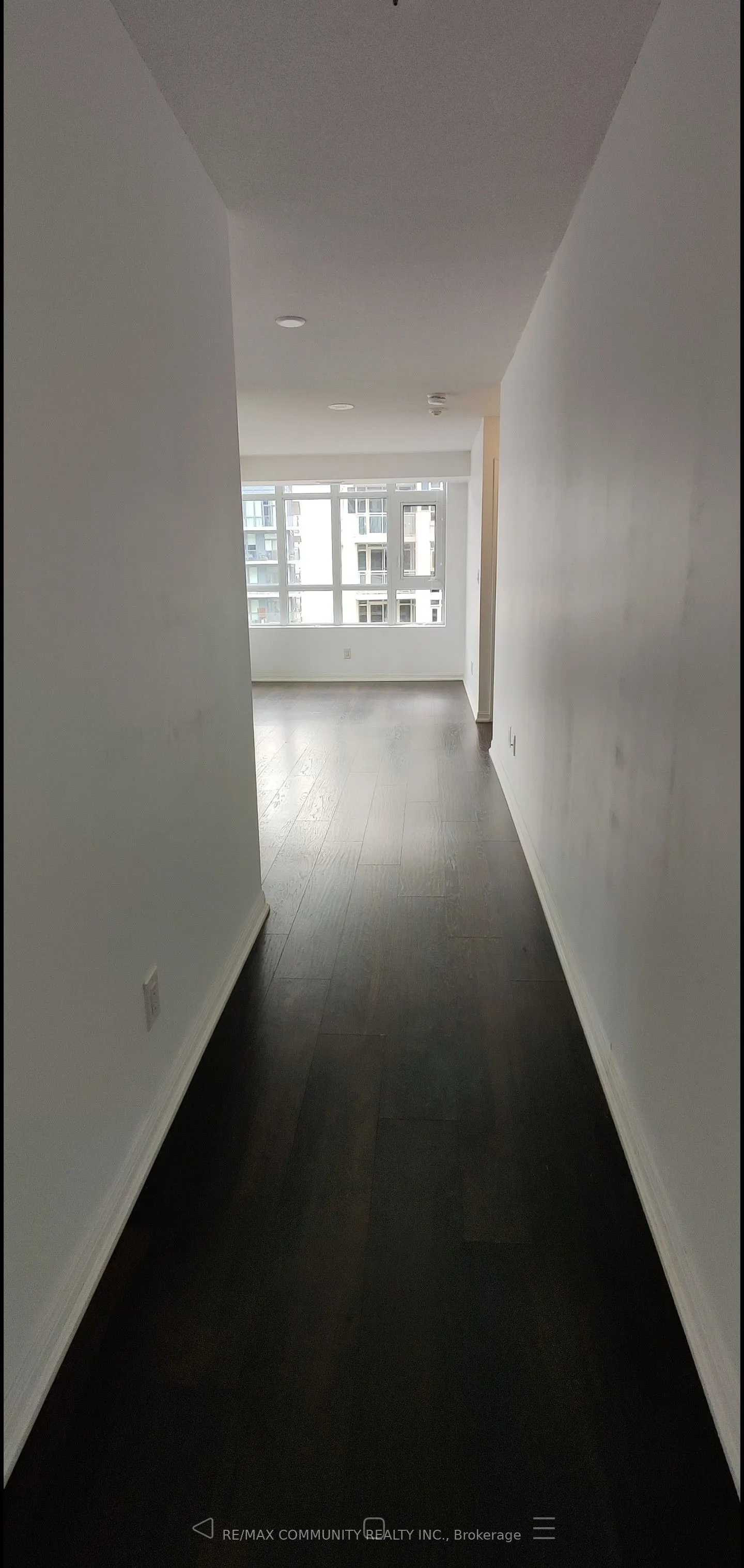 35 Bastion Street #1919