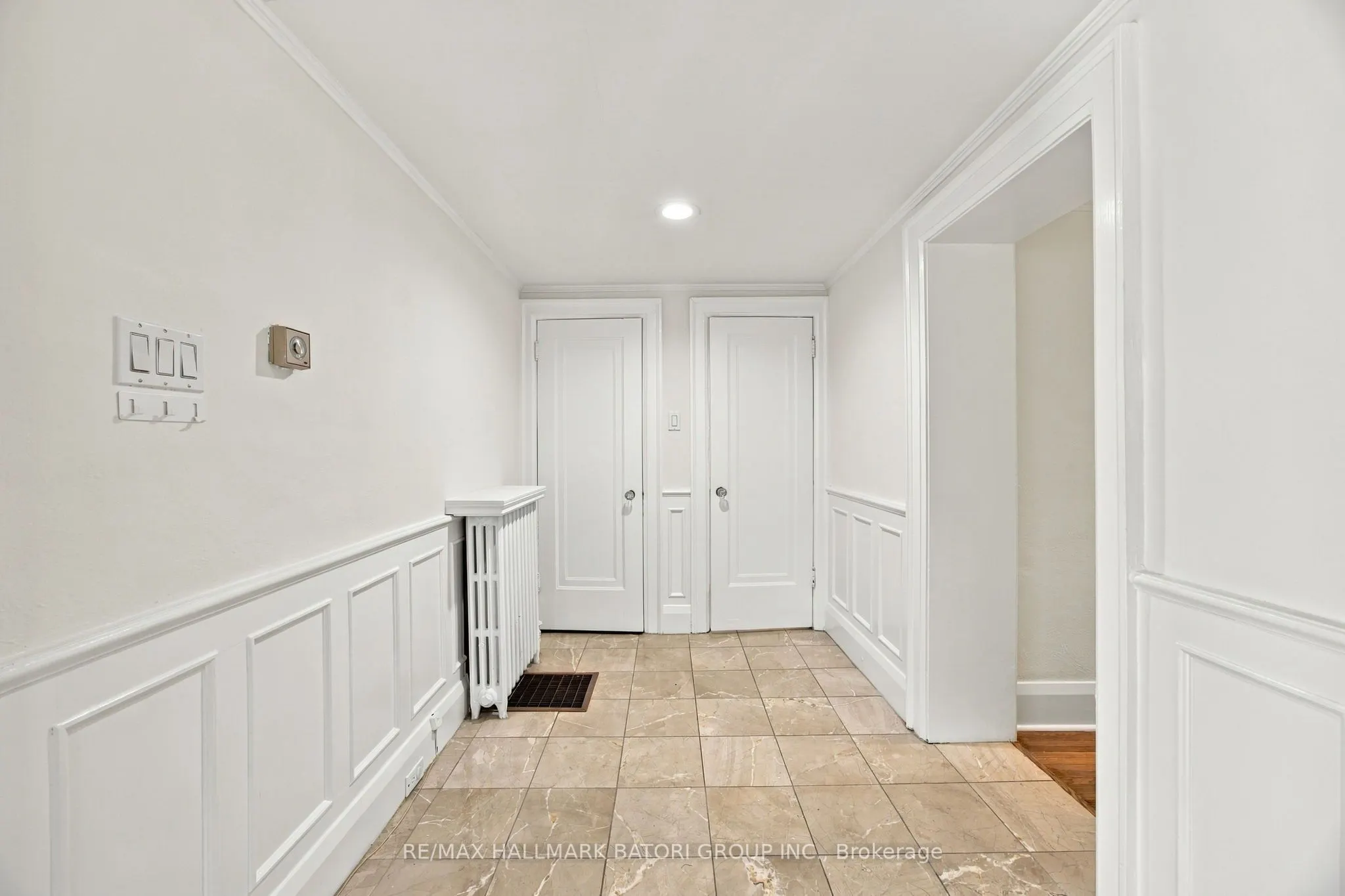 479 Oriole Parkway #Main