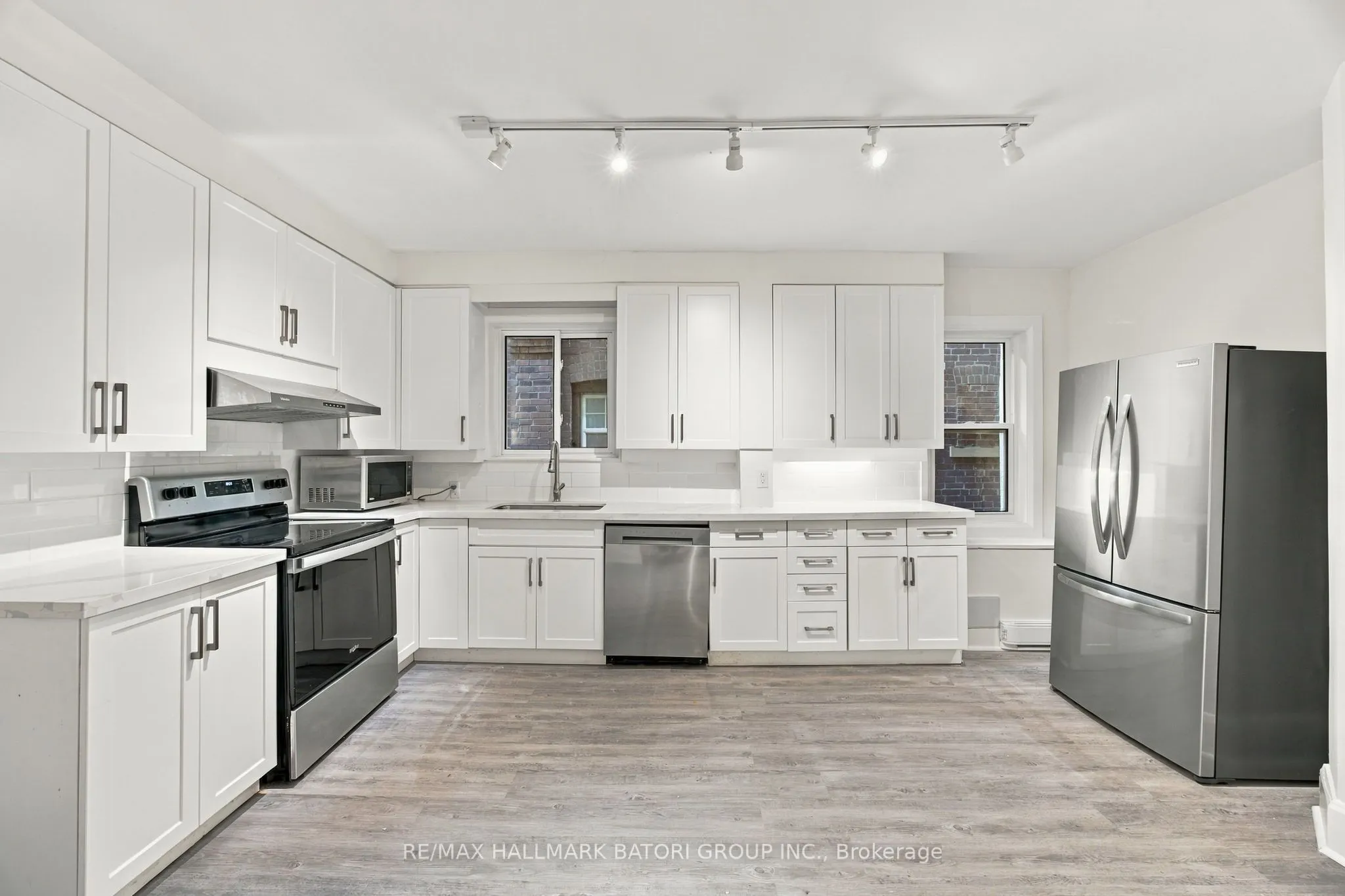 479 Oriole Parkway #Main