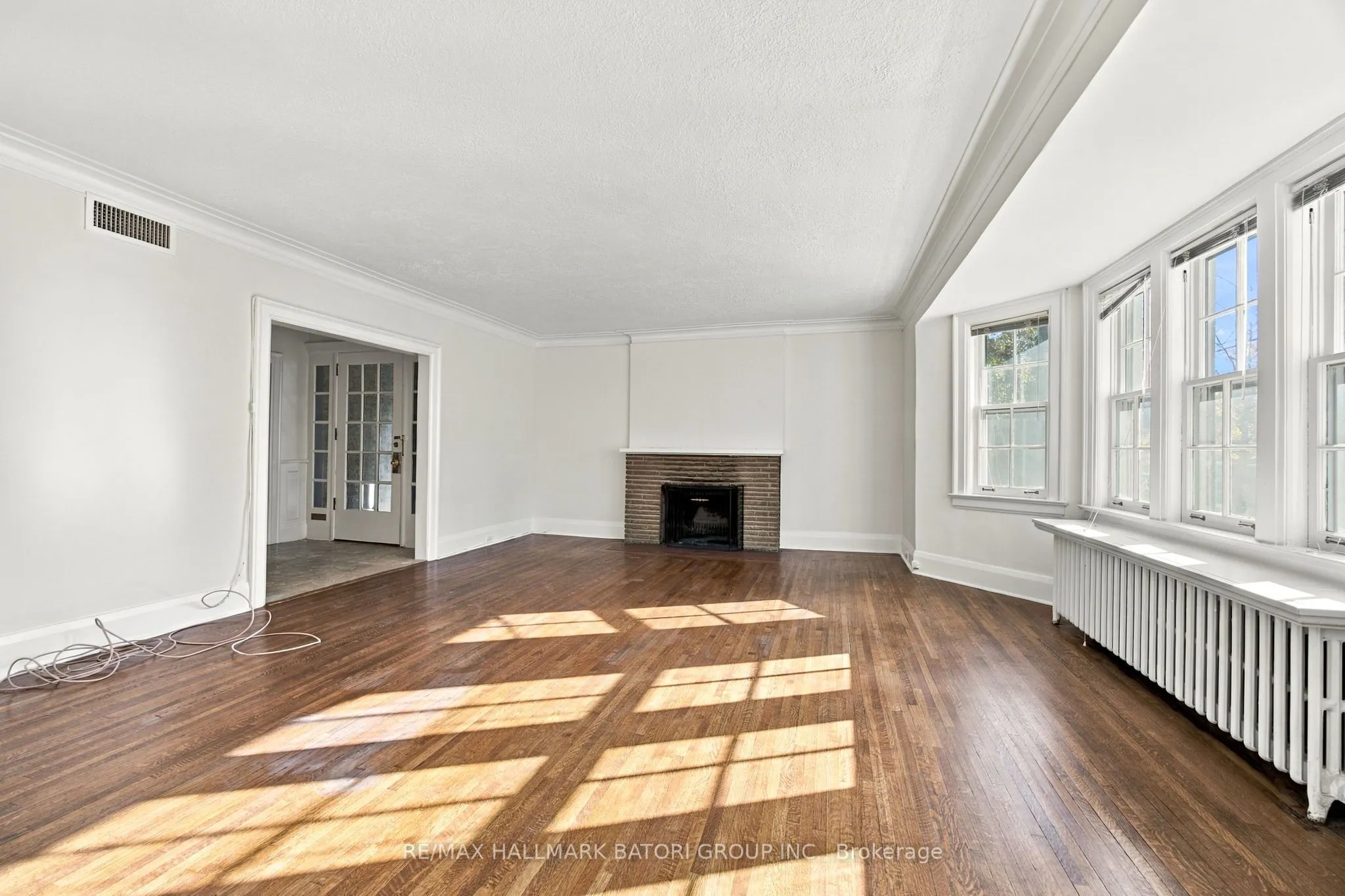 479 Oriole Parkway #Main
